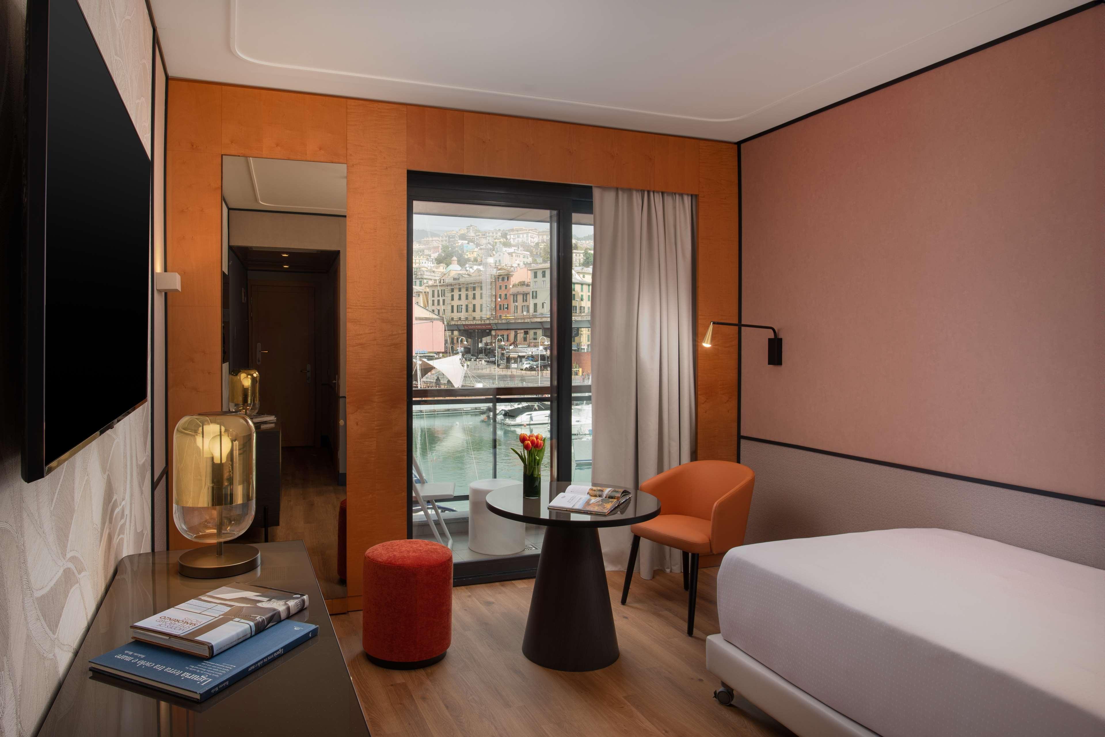 Single Superior with Views