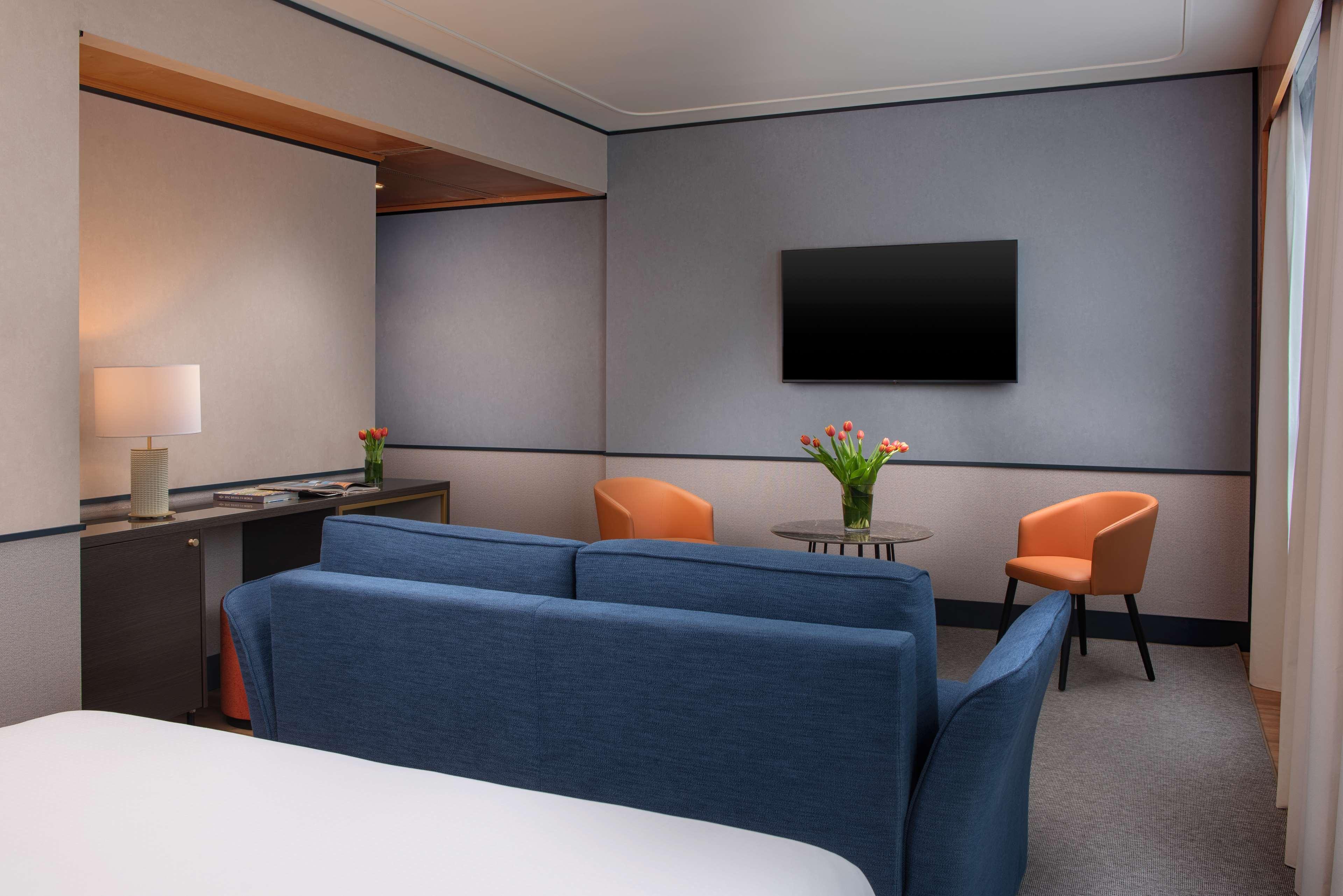 Junior Suite with Views