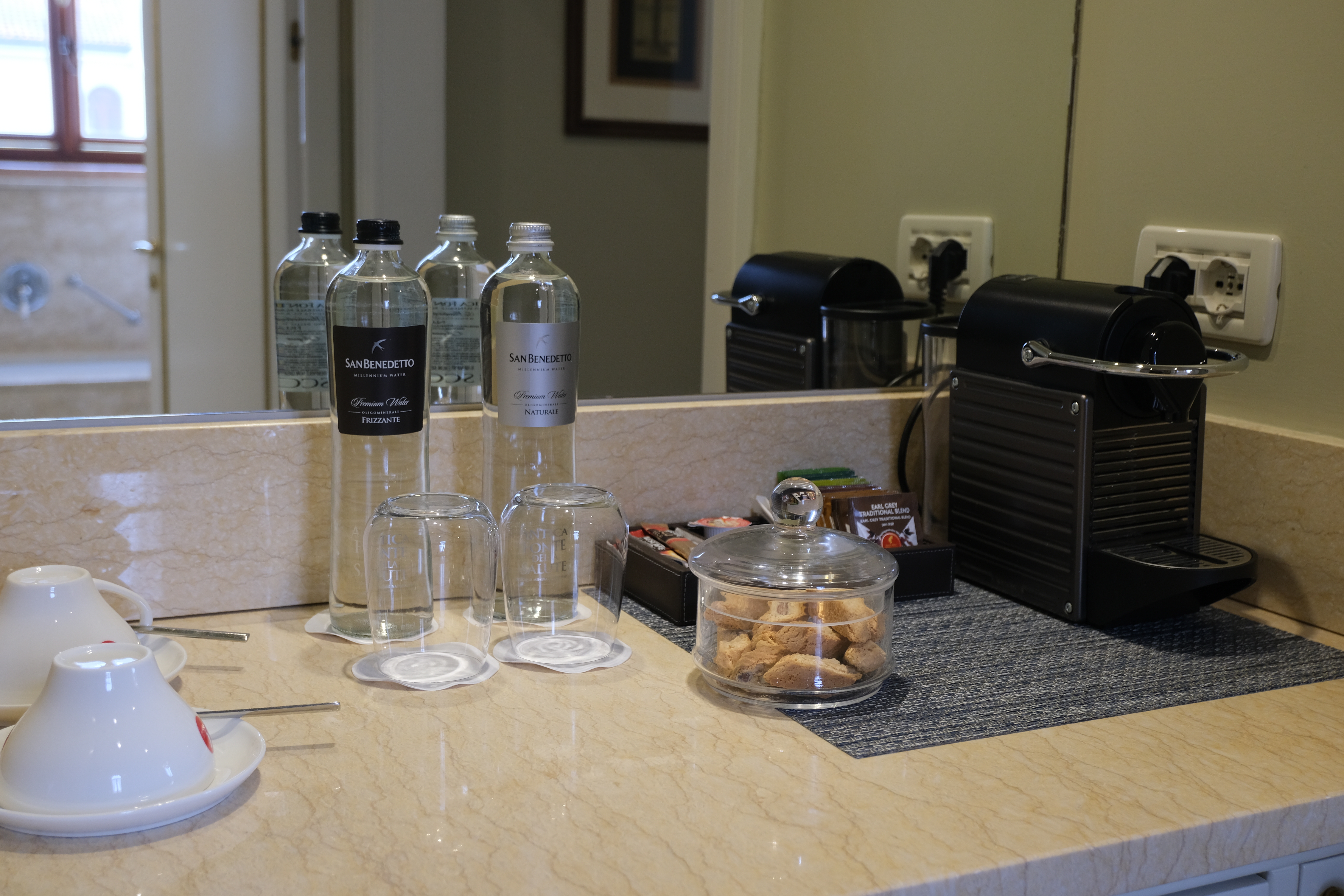 Junior Suite Garden View King Bed