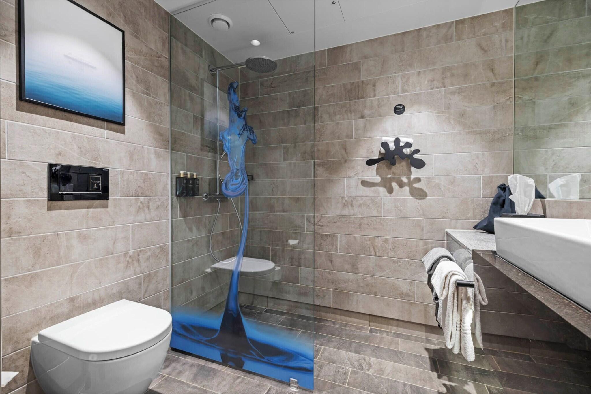 Suite Queen Size Bed