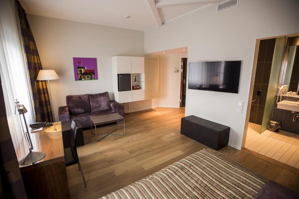 Family Room Standard