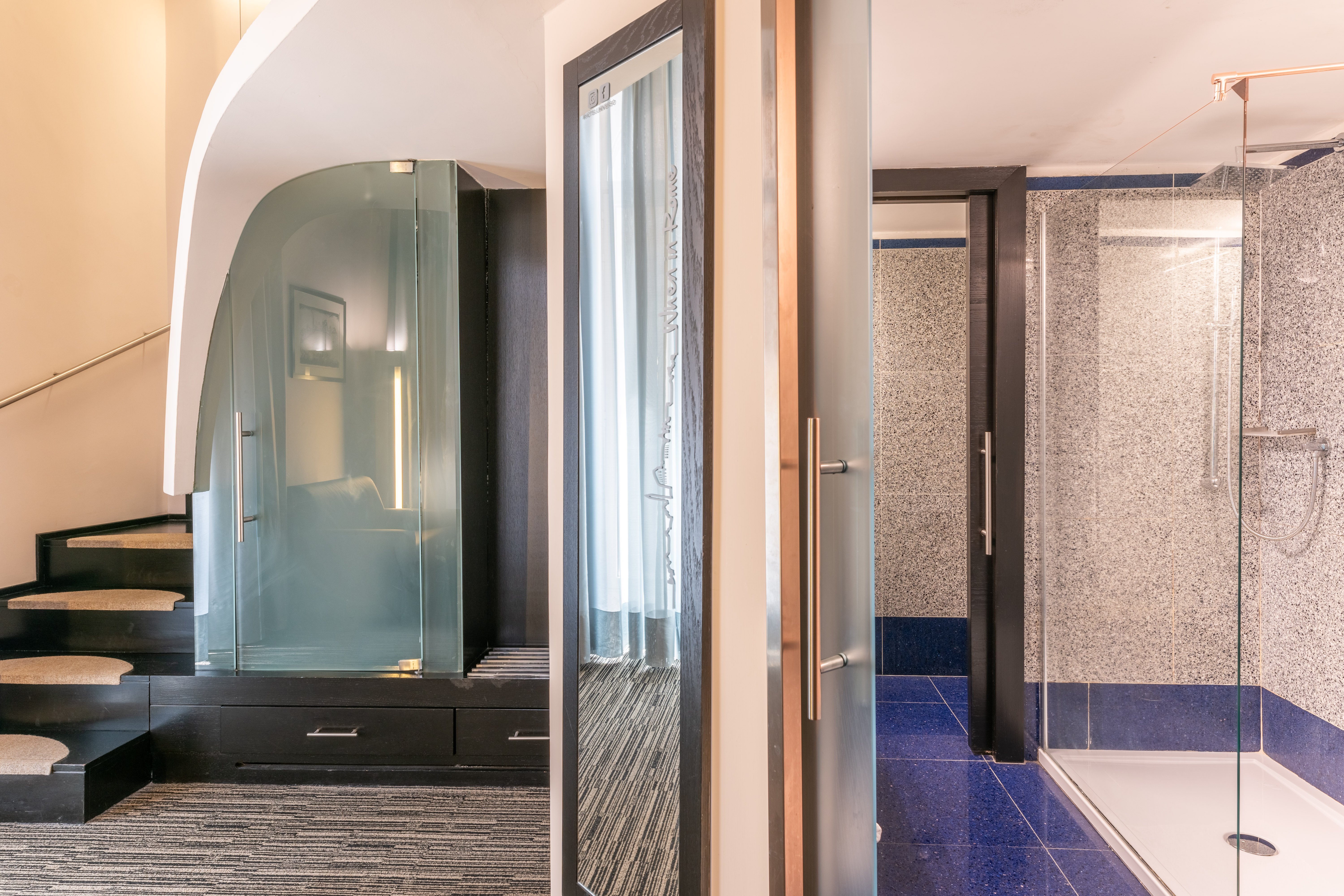 Double Deluxe King Bed