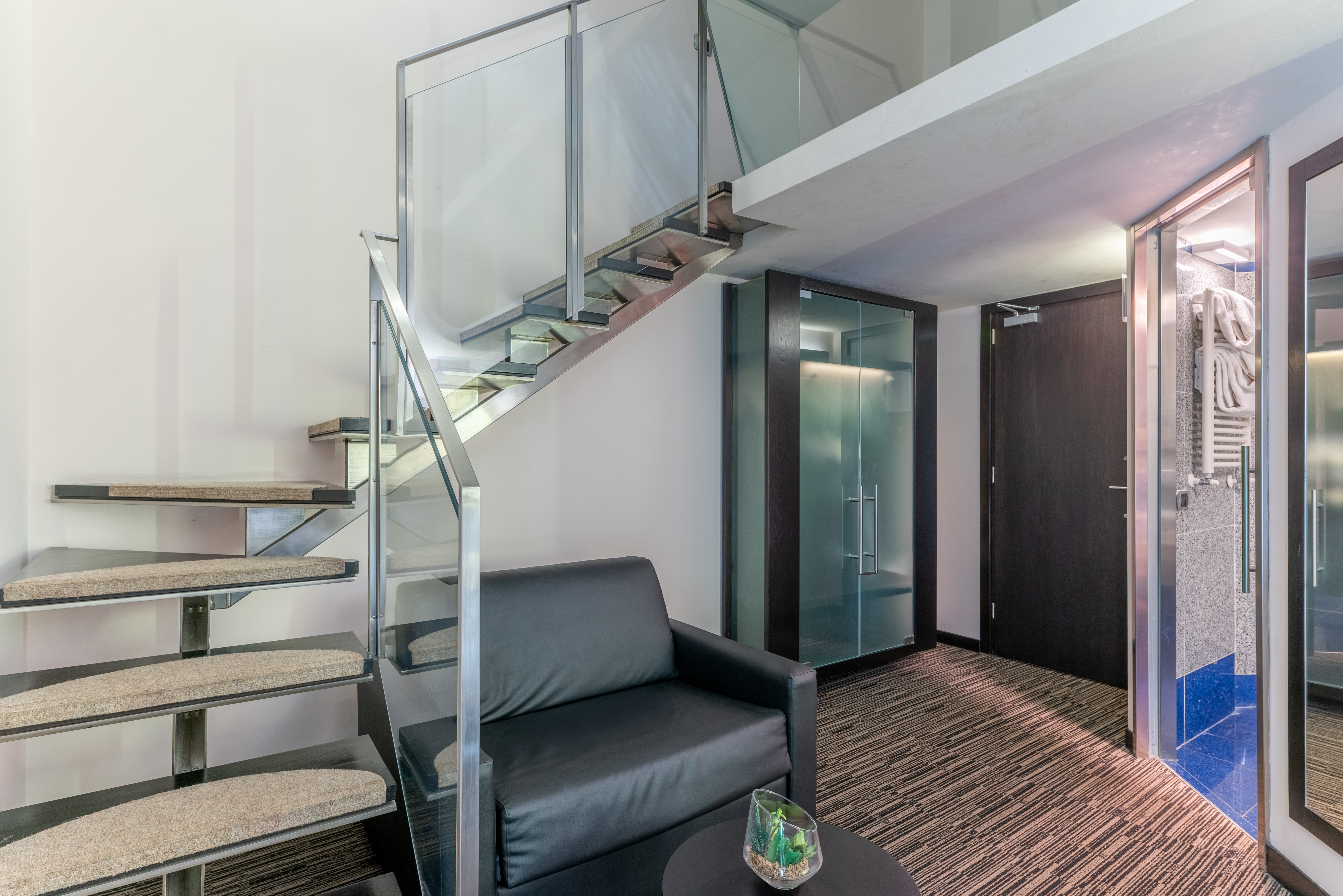 Double Deluxe King Bed