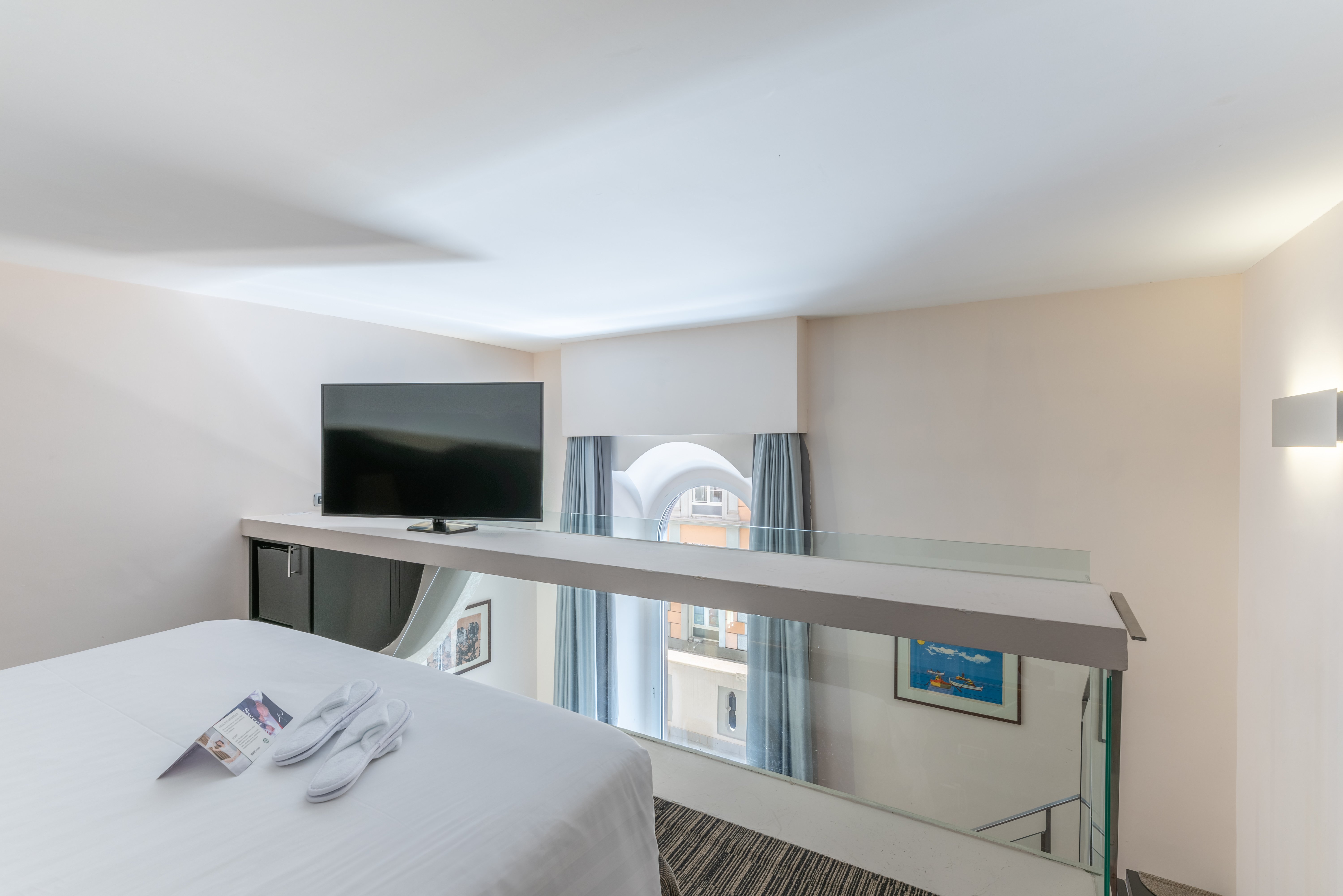 Double Deluxe King Bed