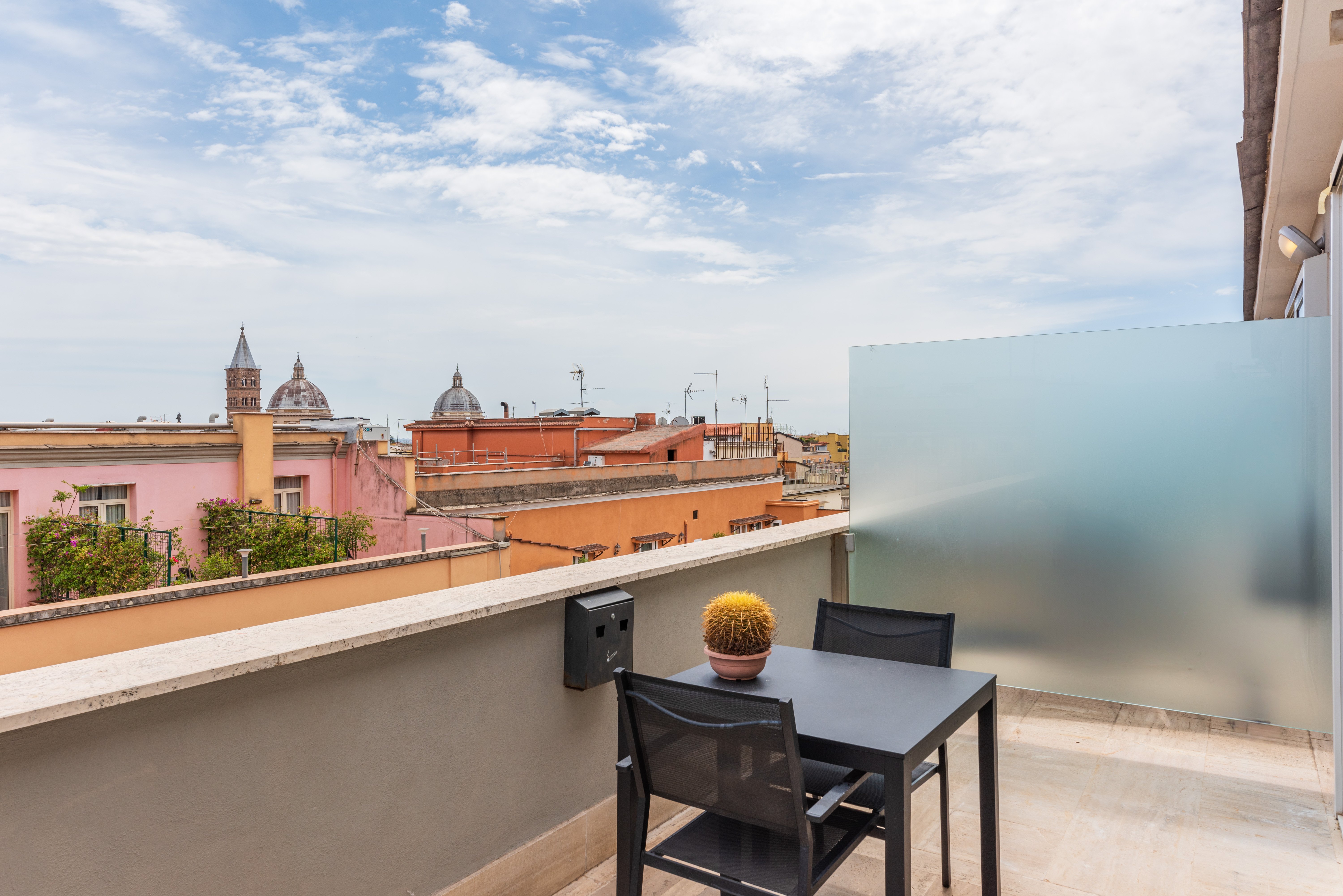 Double Superior King Bed