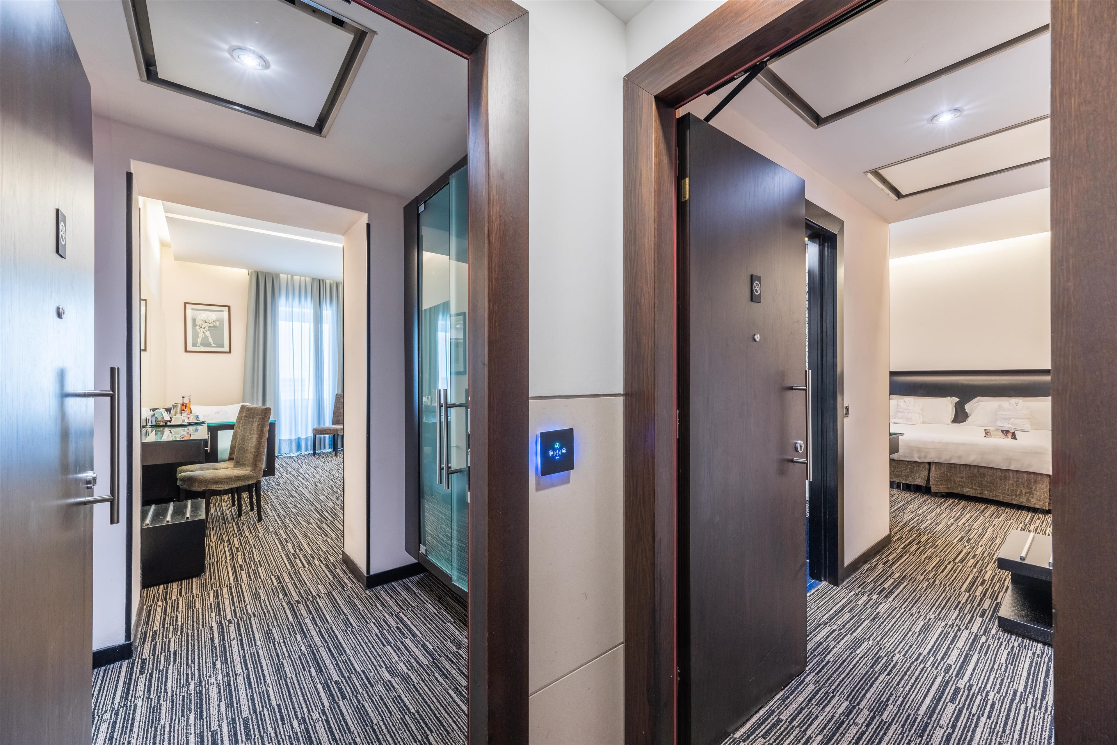 Family Room Three Beds