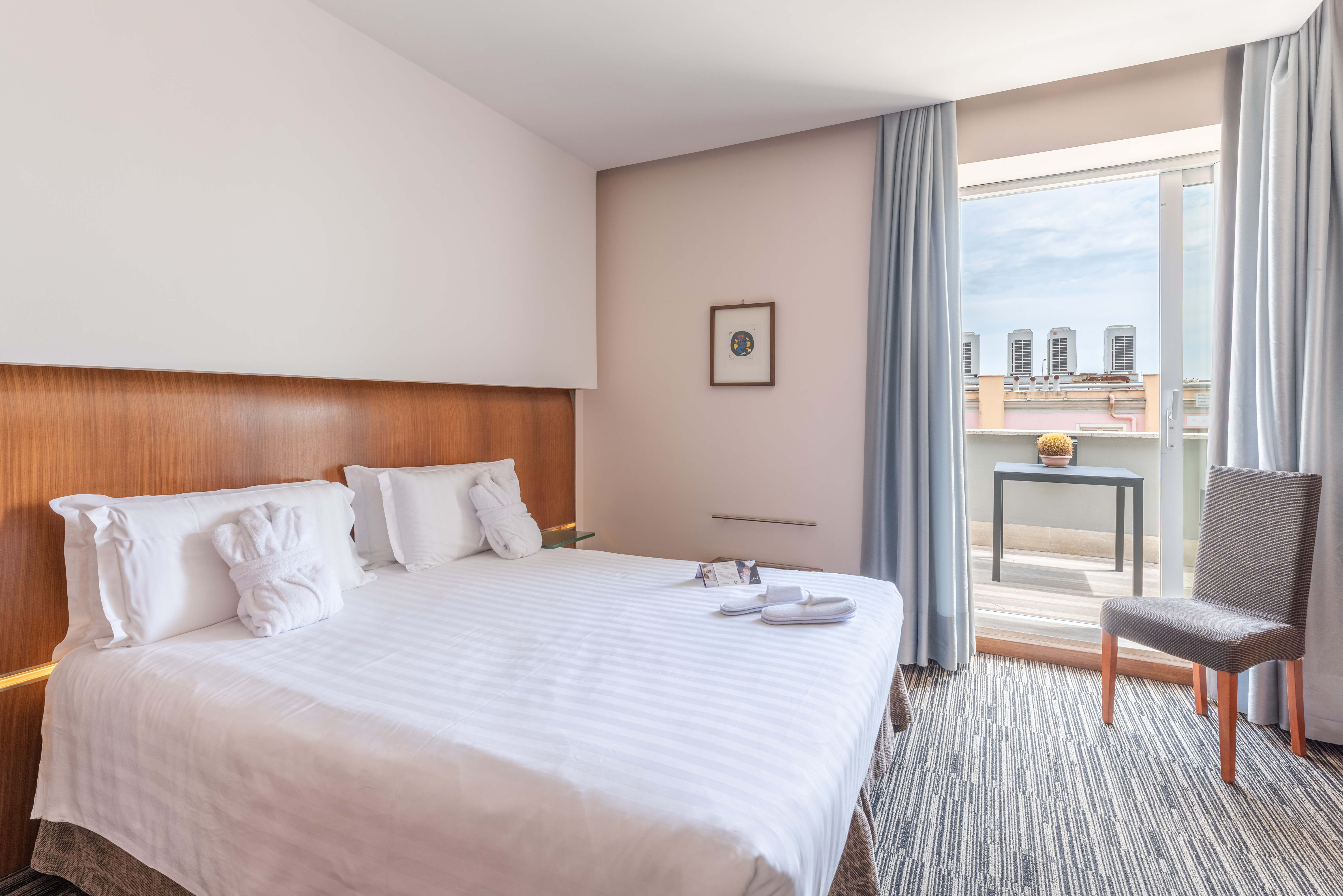 Double Superior King Bed