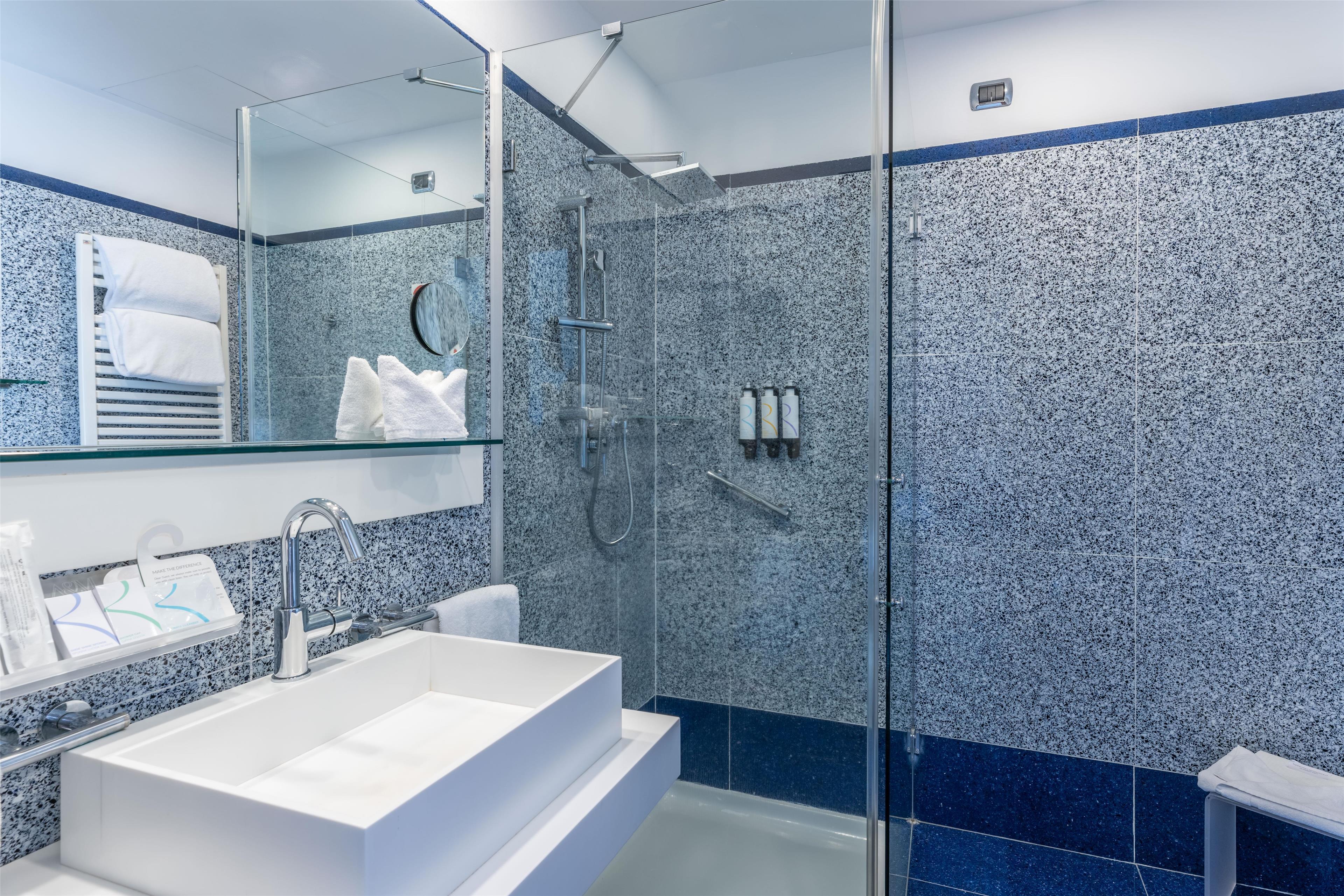 Double Superior King Bed