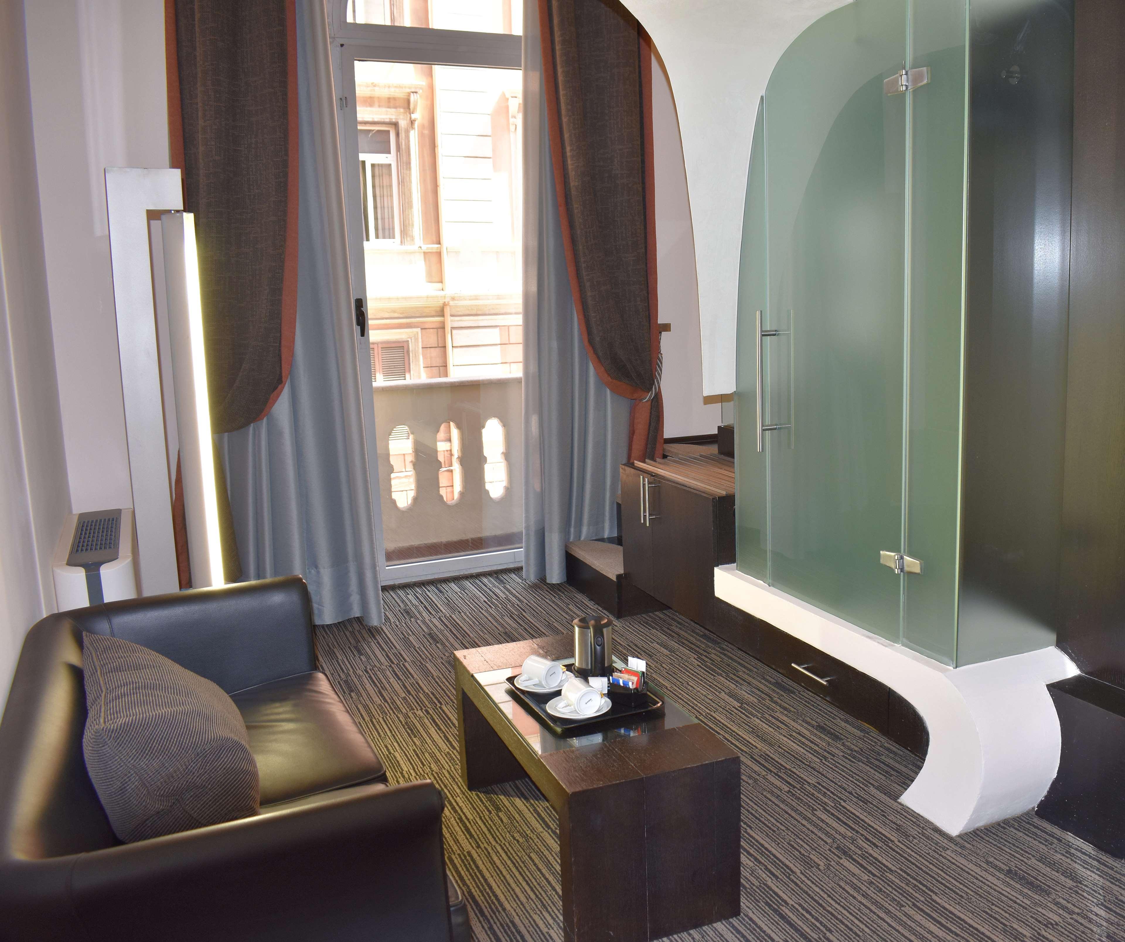 Double Deluxe King Bed