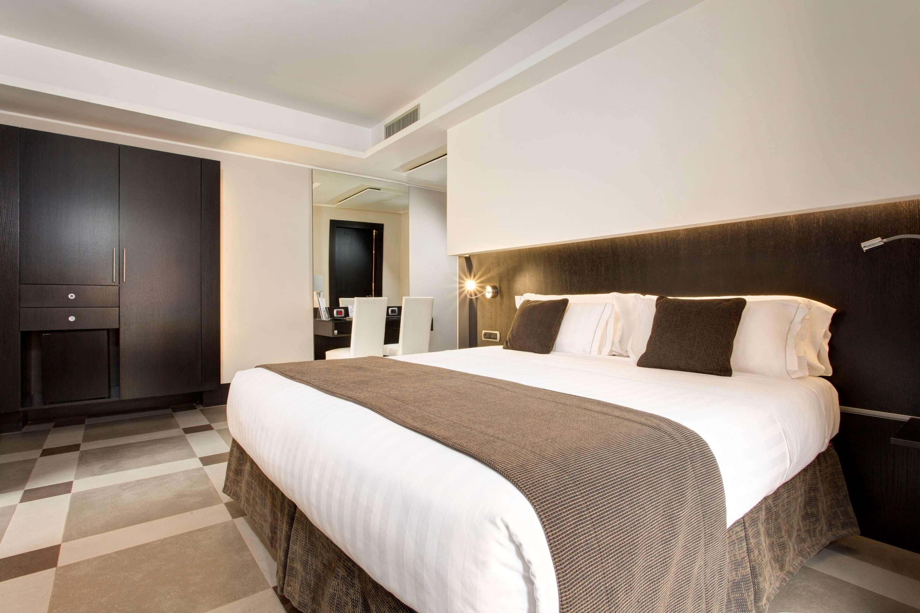 Double King Size Bed