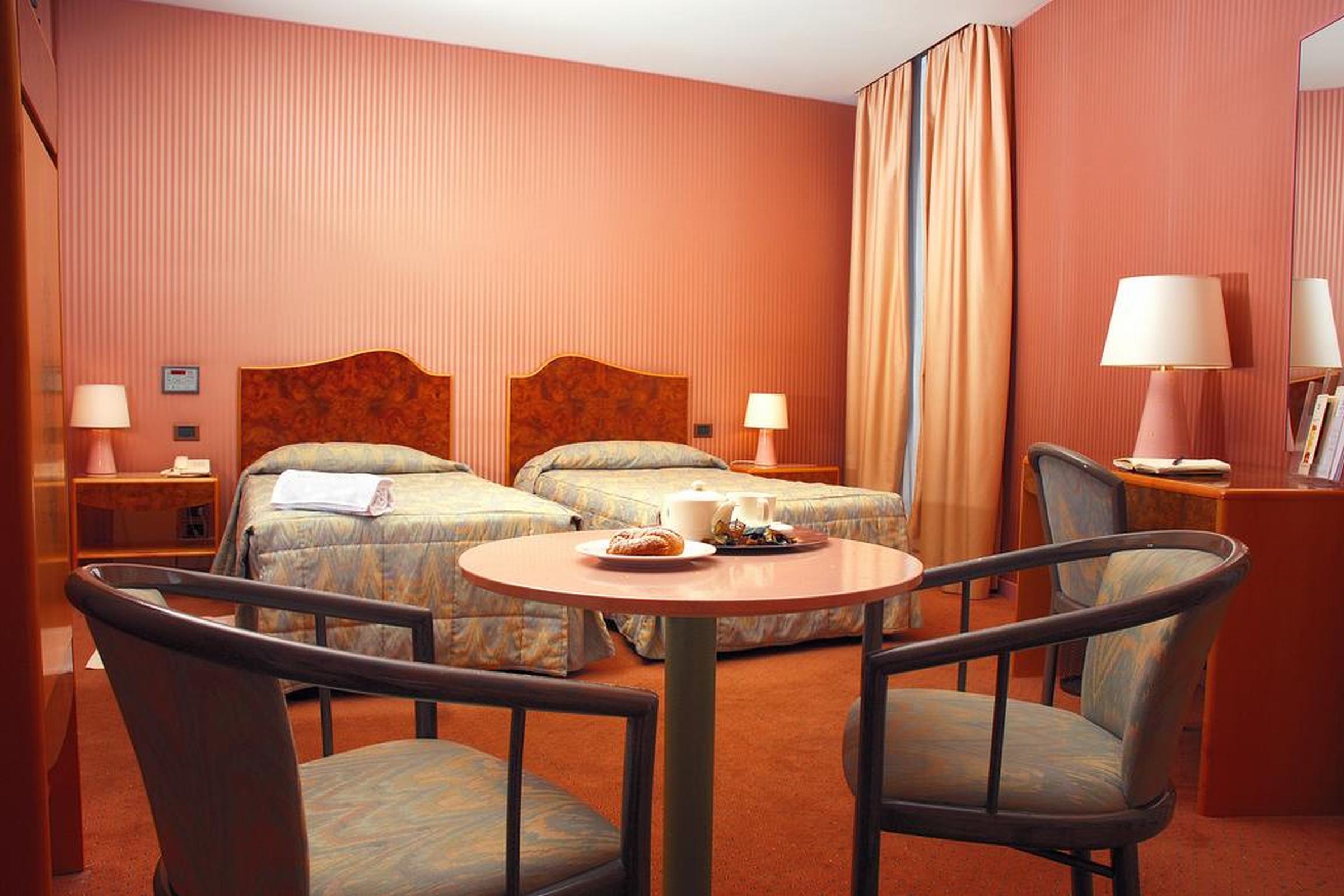 Double or Twin Standard