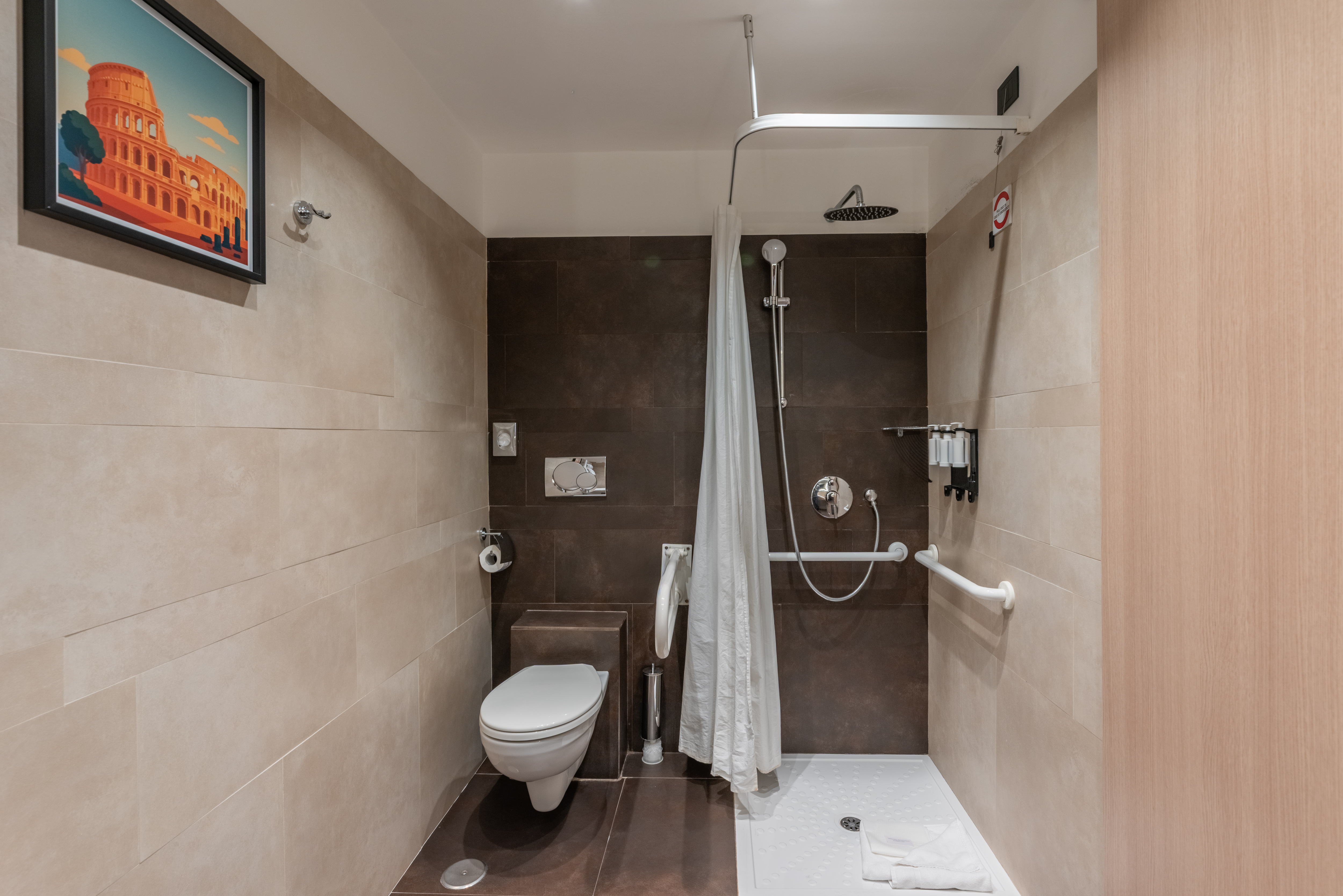 Double Accessible King Size Bed