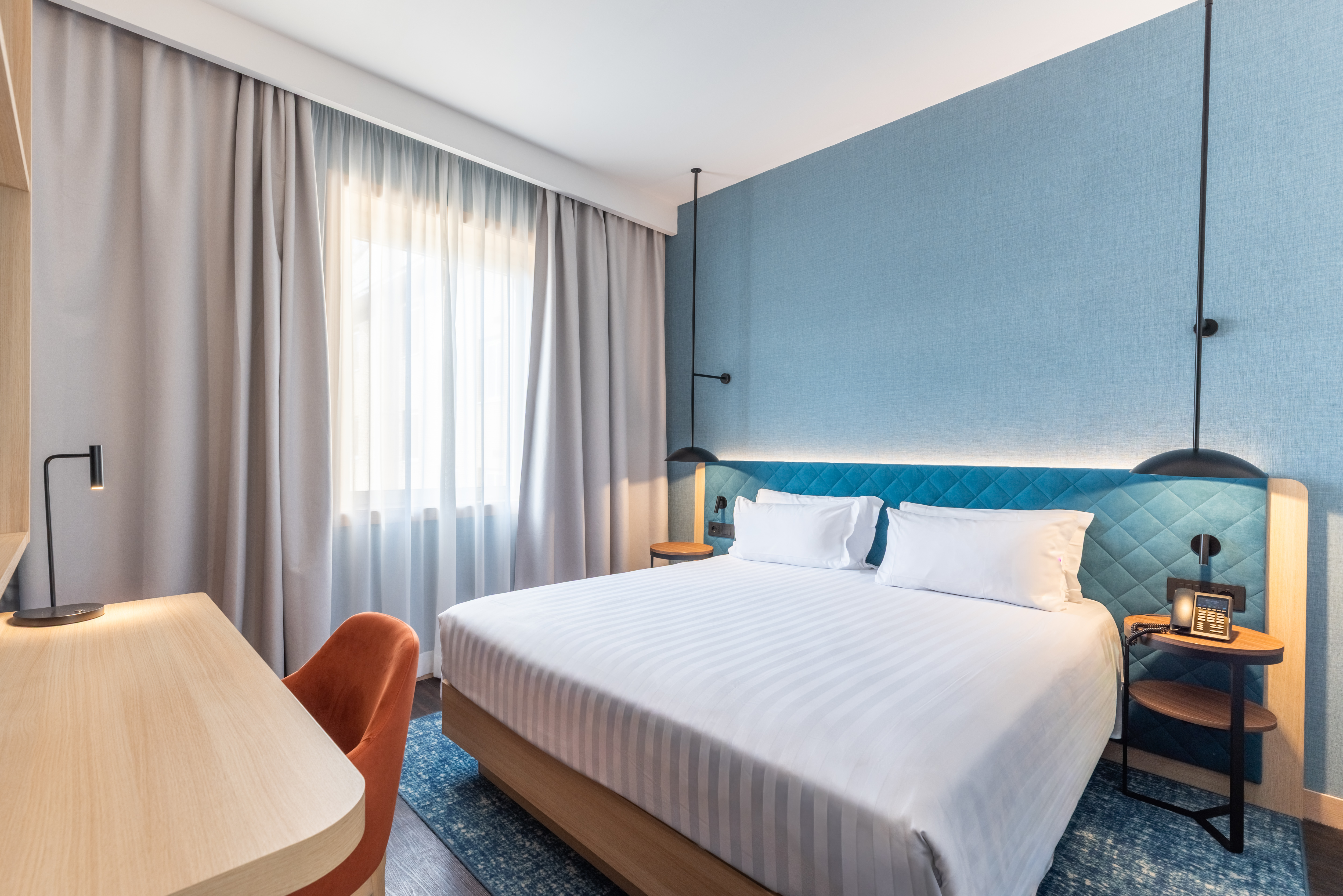 Double King Size Bed