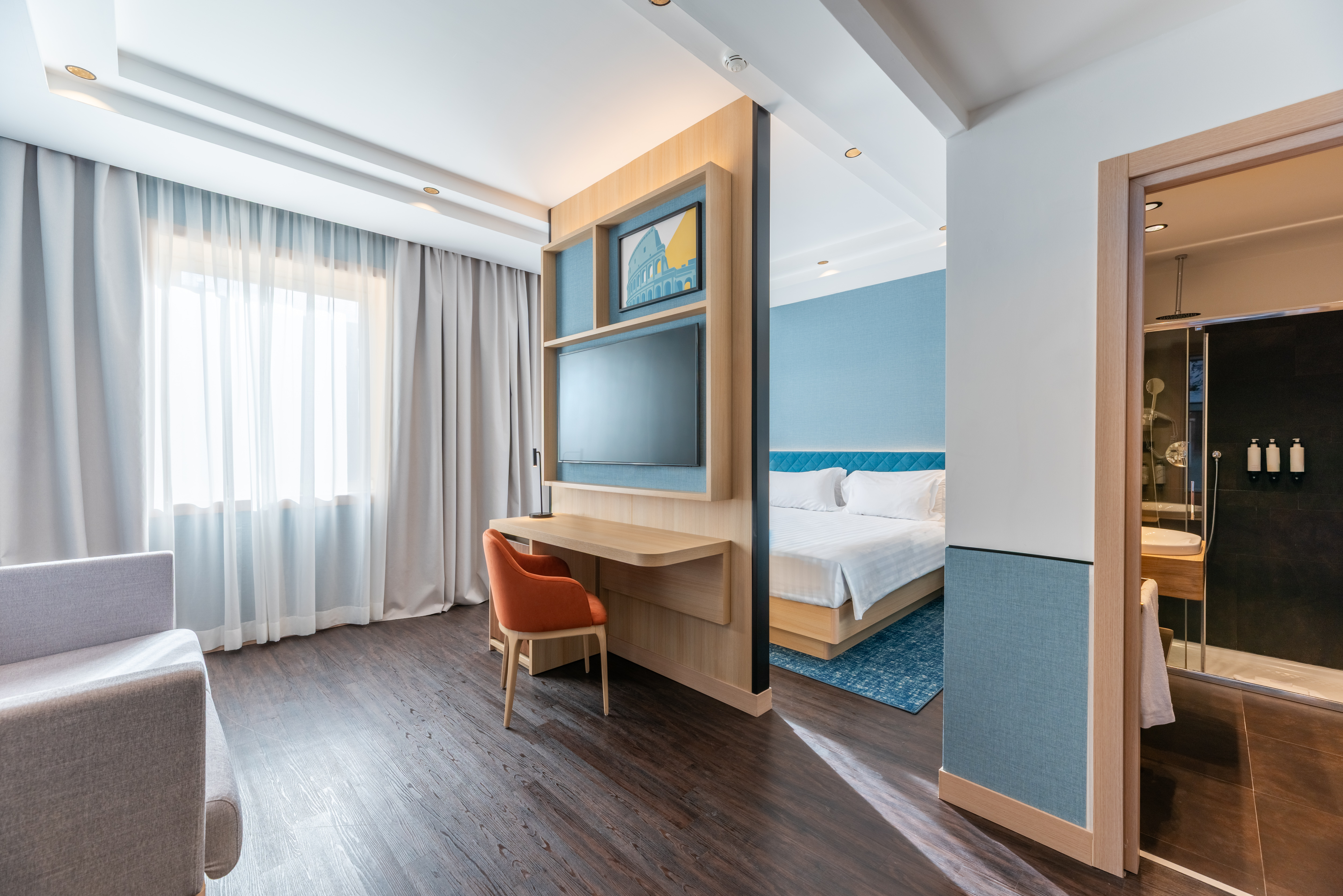 Junior Suite King Size Bed