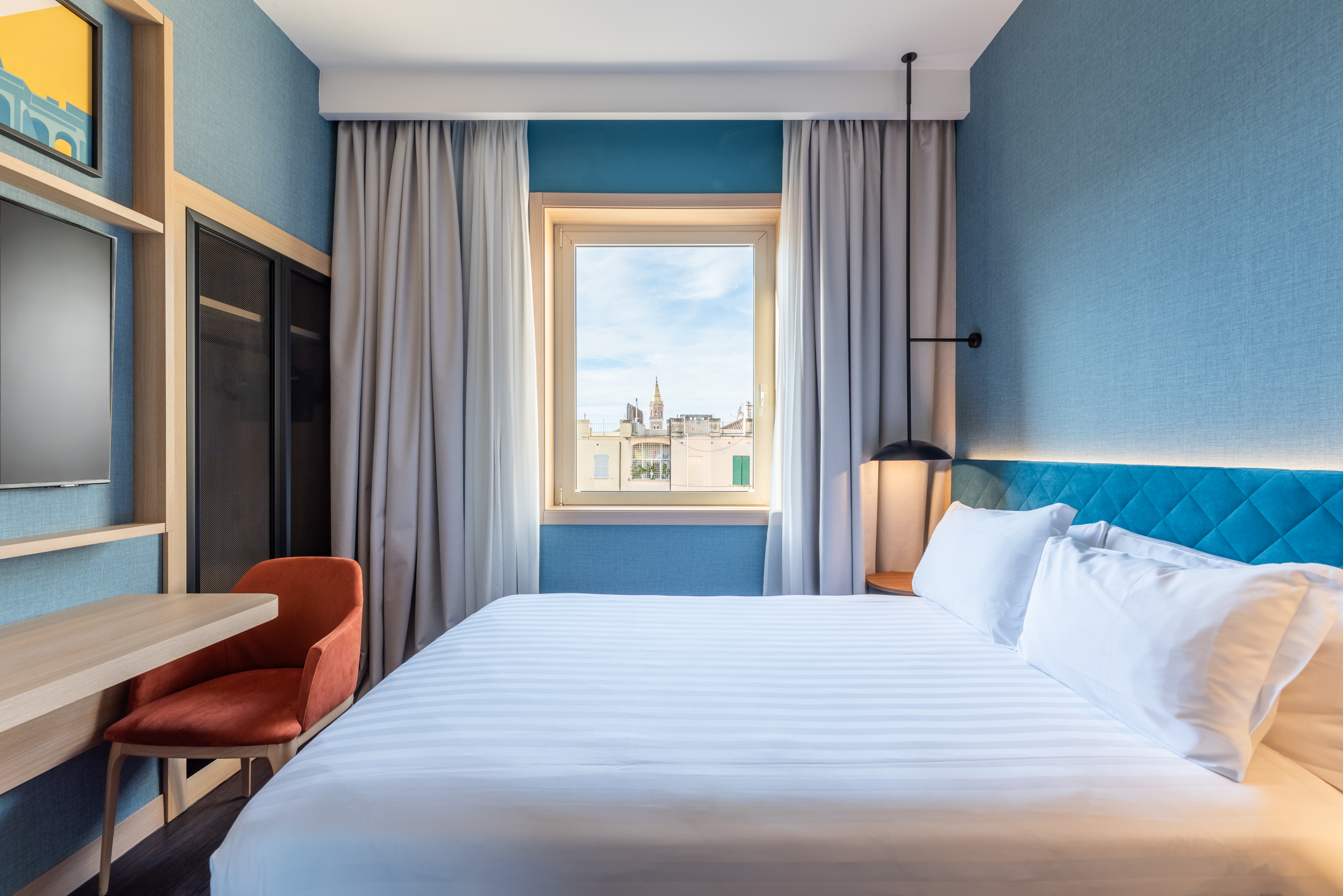 Double Queen Size Bed