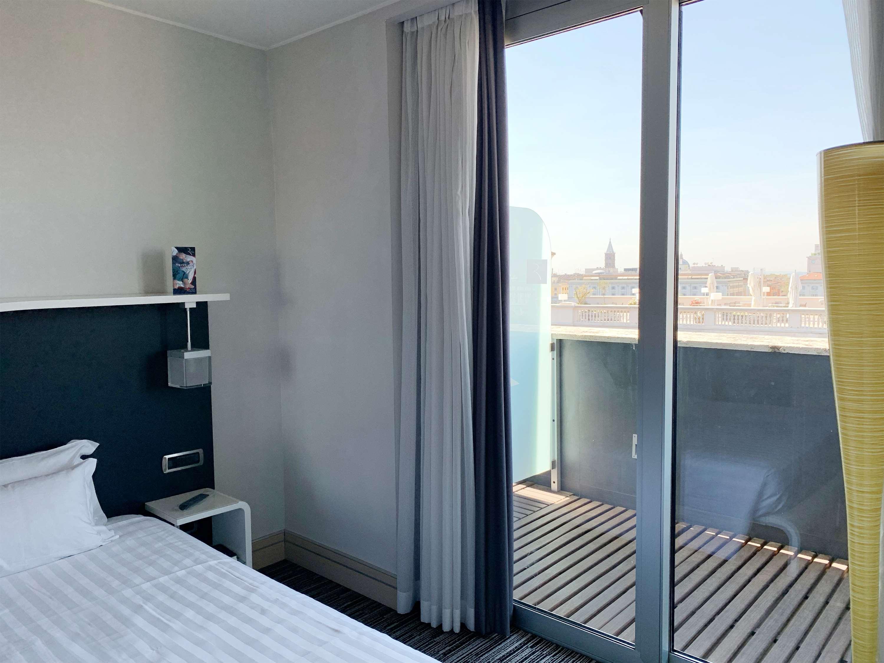 Junior Suite King Size Bed