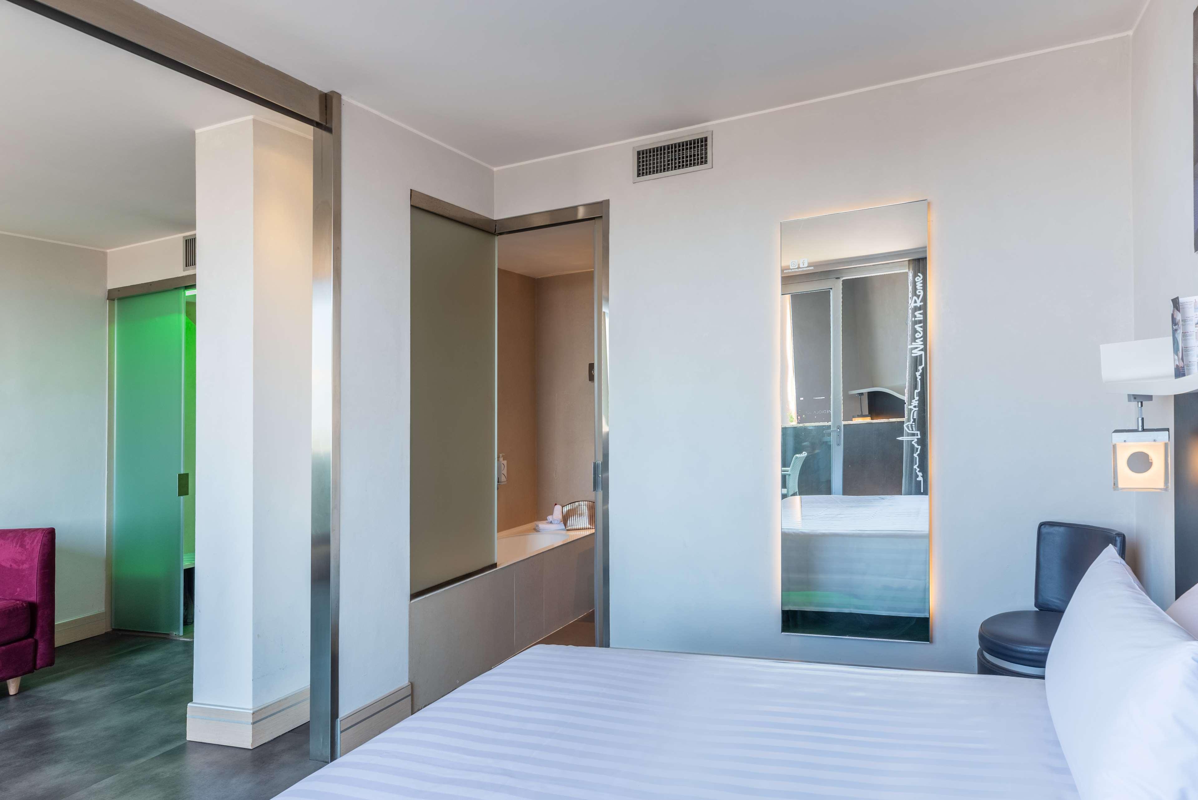 Junior Suite King Size Bed