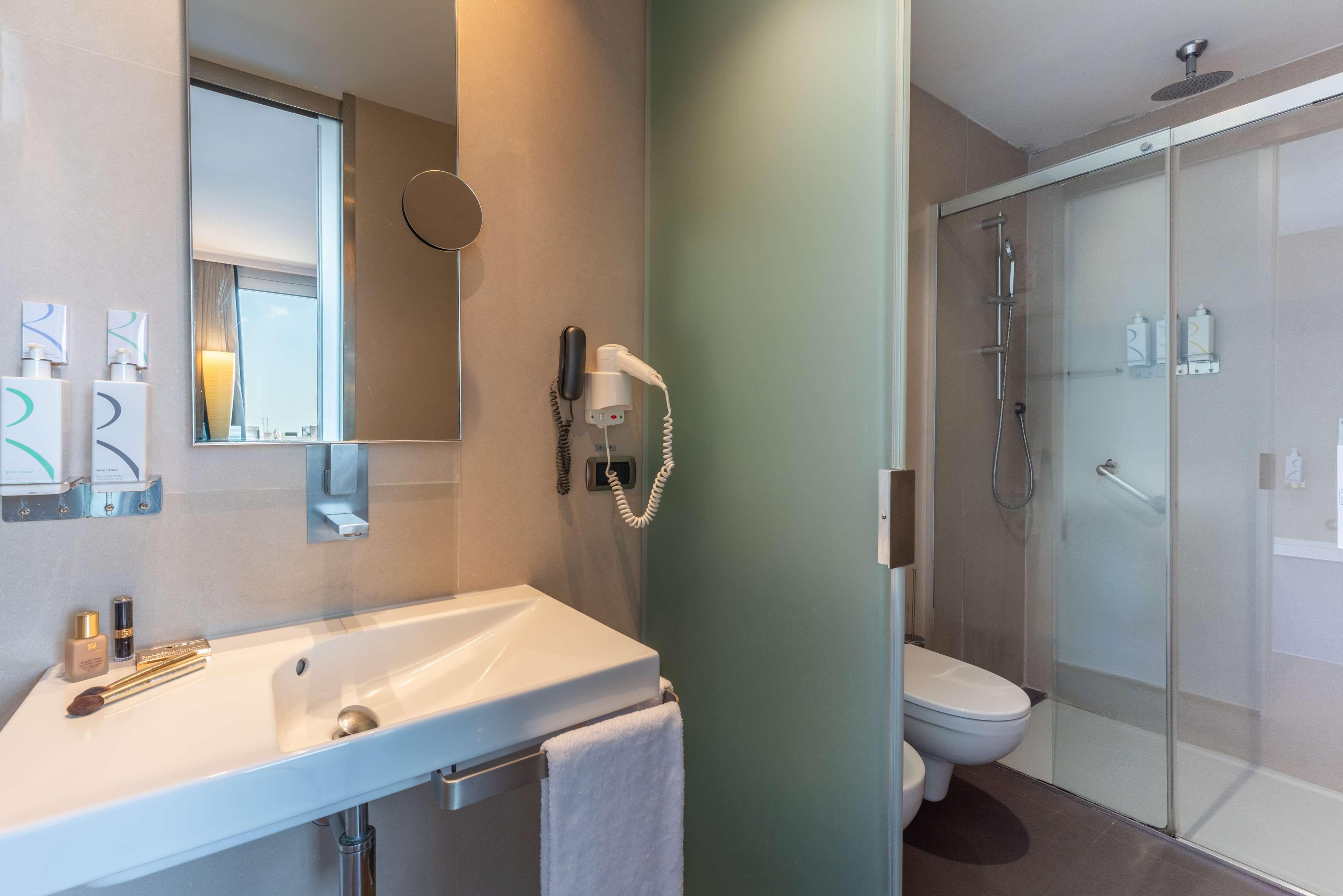 Junior Suite King Size Bed