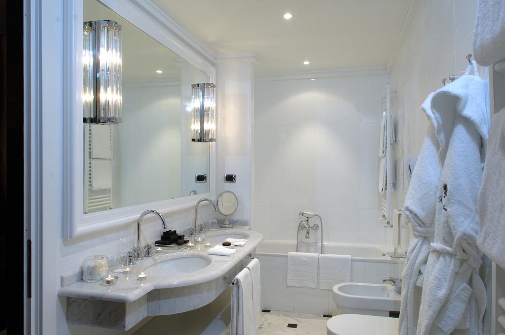 Double or Twin Deluxe