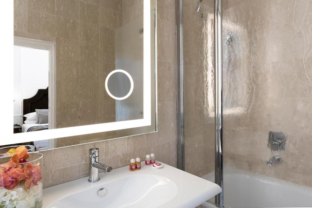 Double or Twin Deluxe Premium