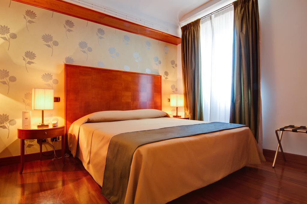 Double or Twin Standard