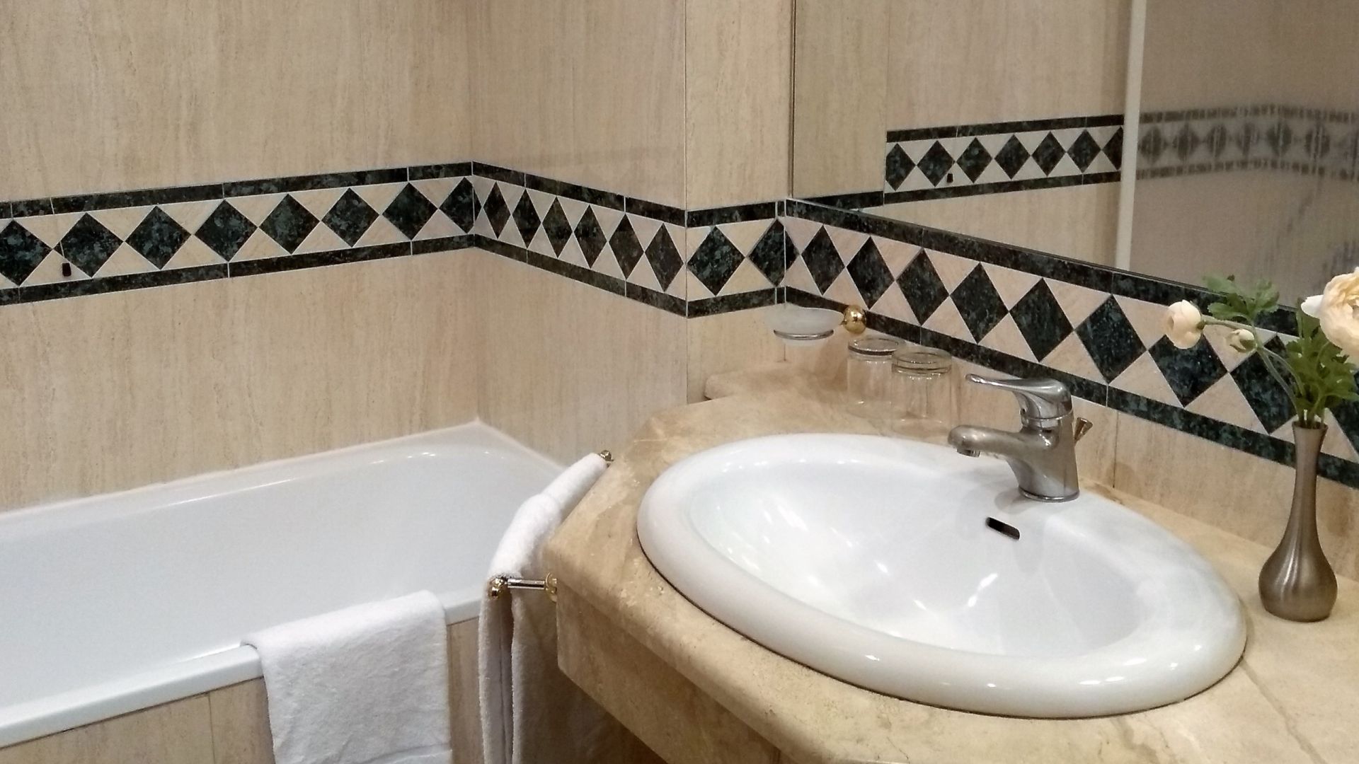 Double or Twin Standard