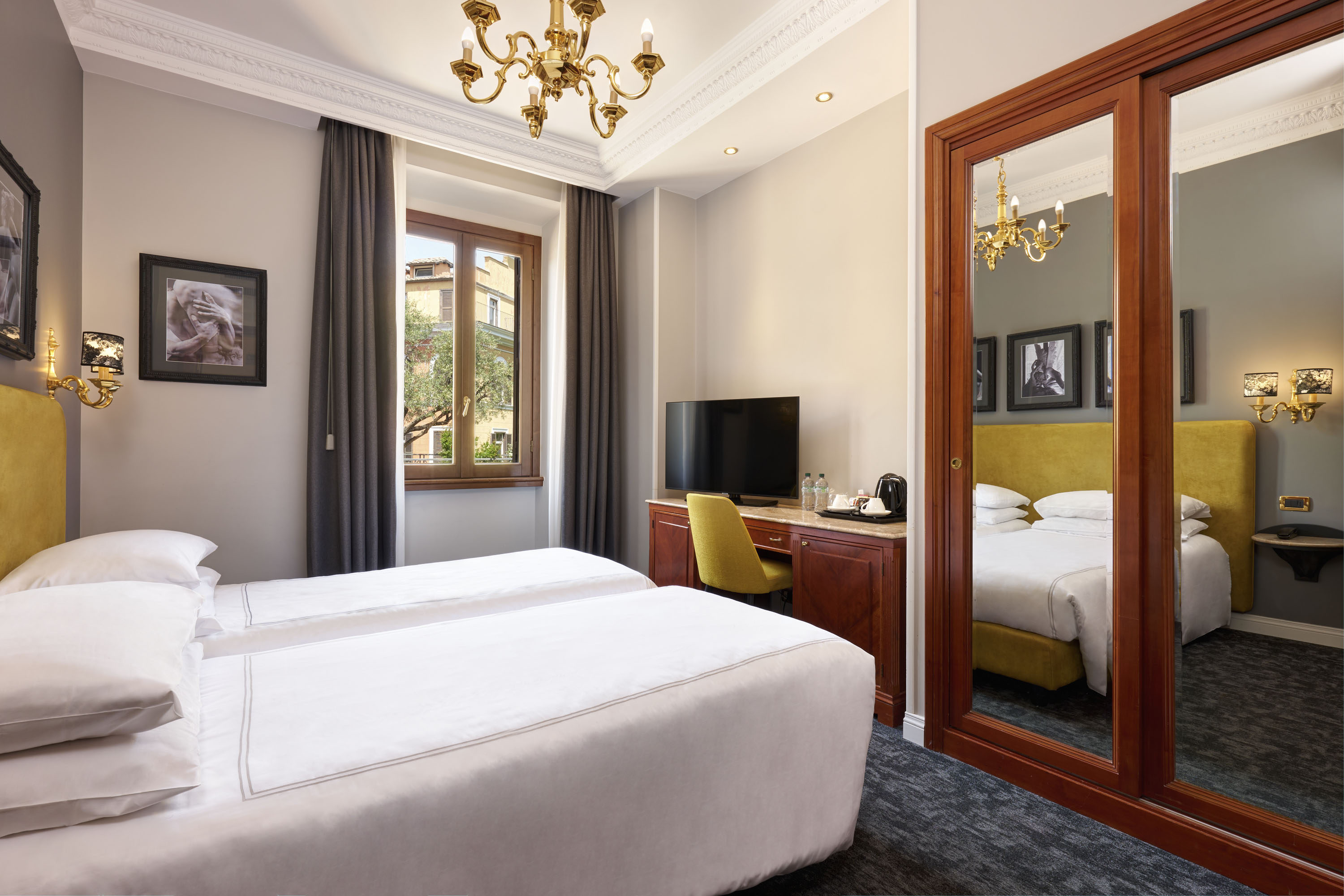 Double or Twin Standard