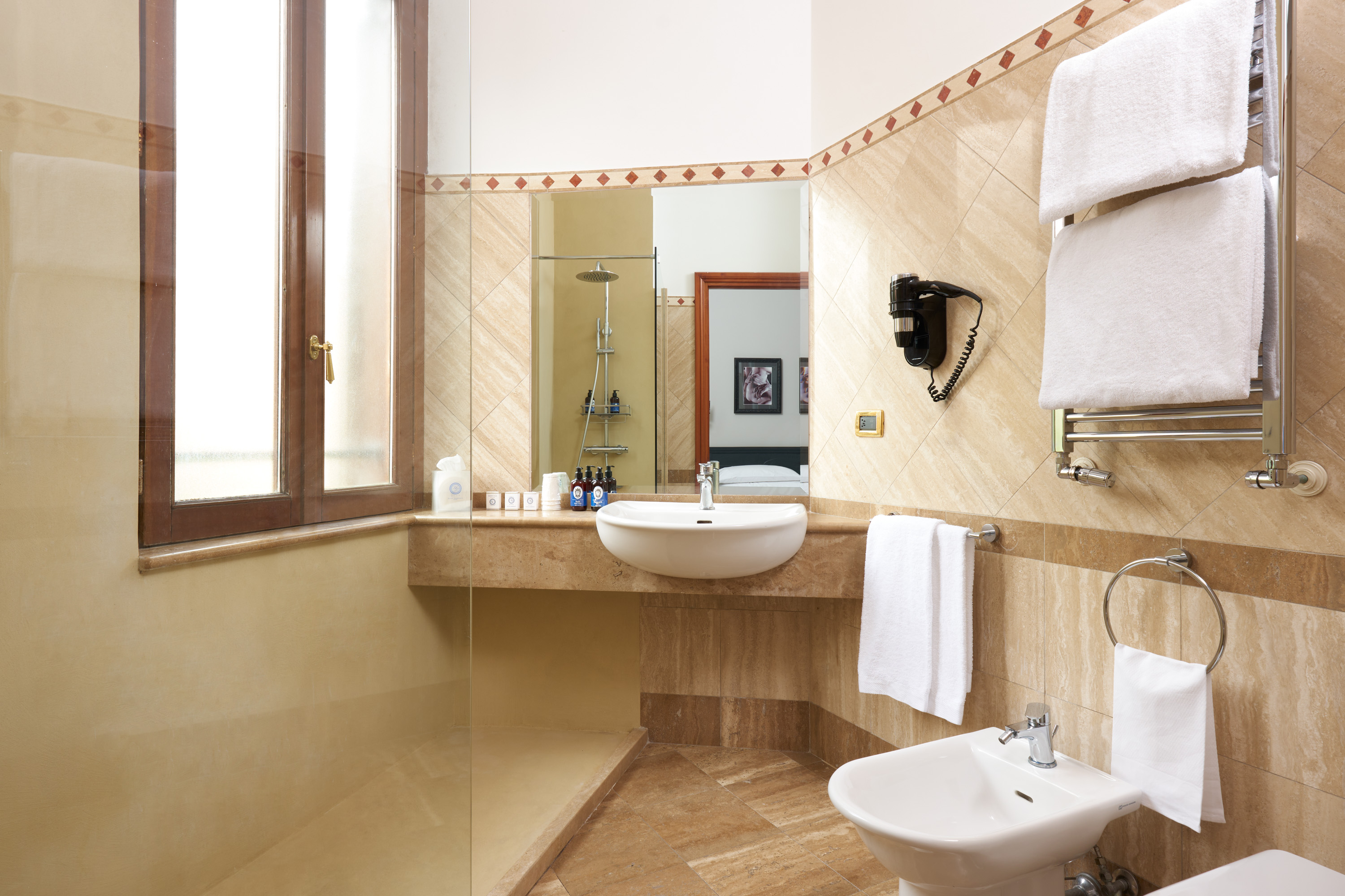 Double or Twin Standard