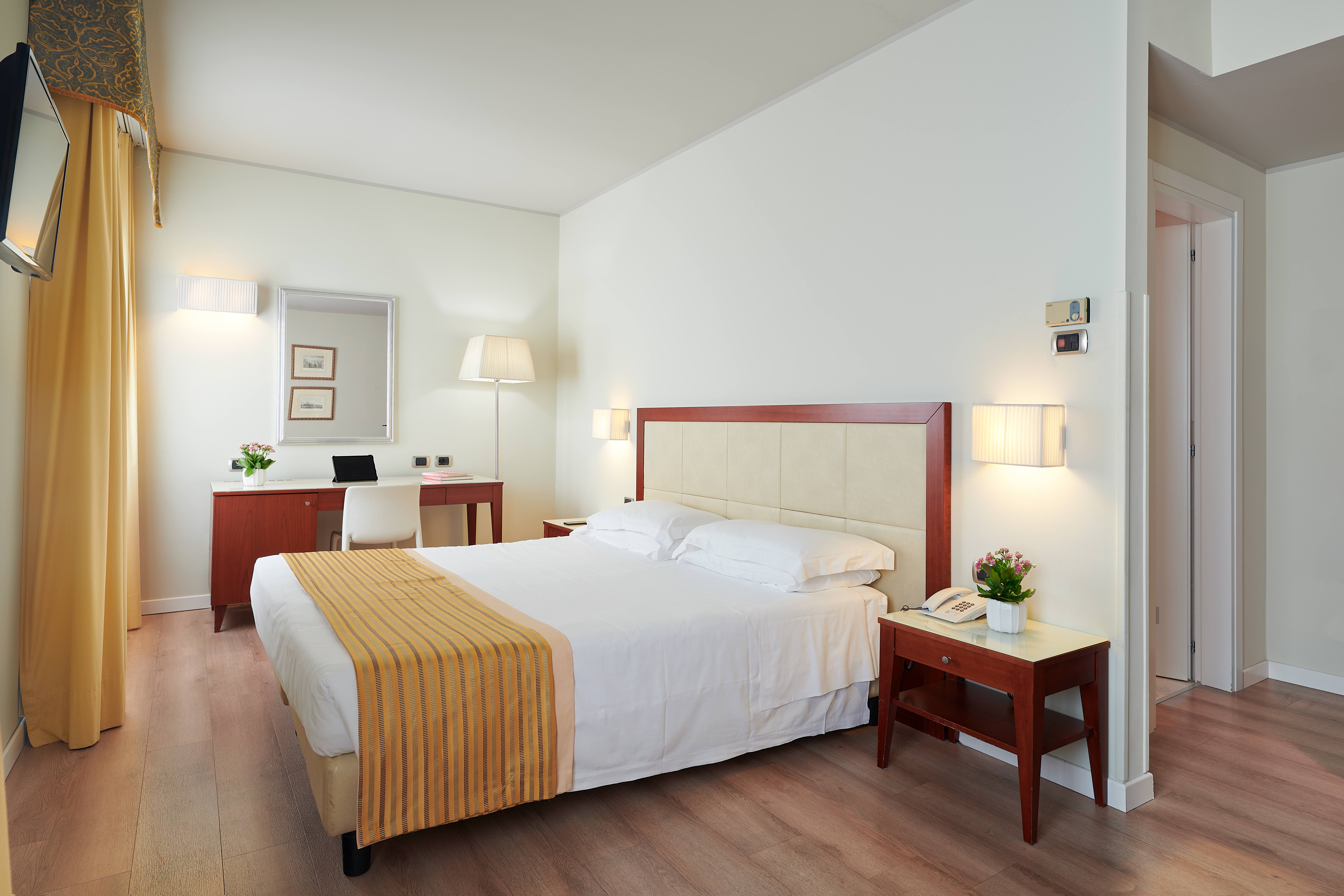 Double Single Superior