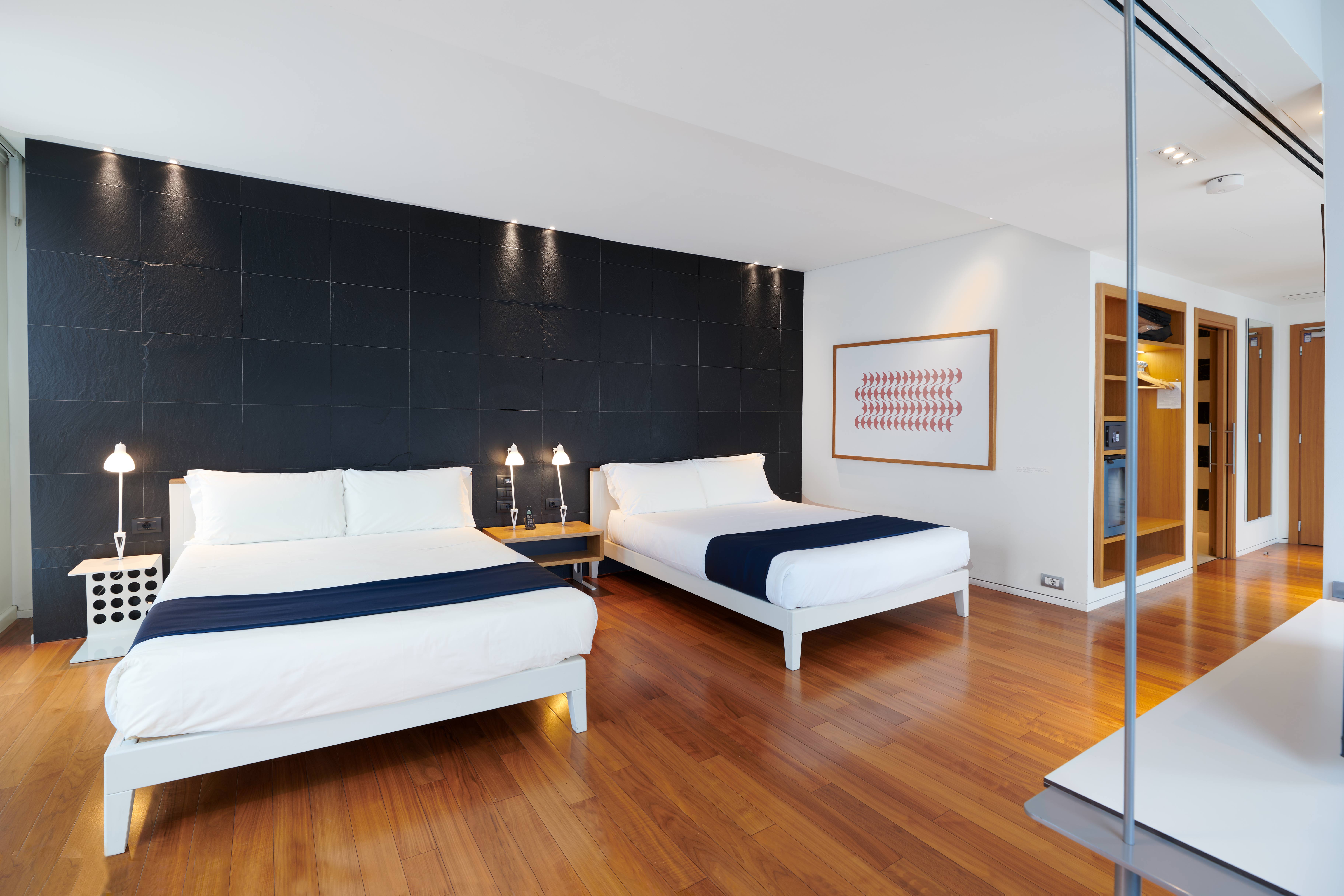 Family Room Capacity 3