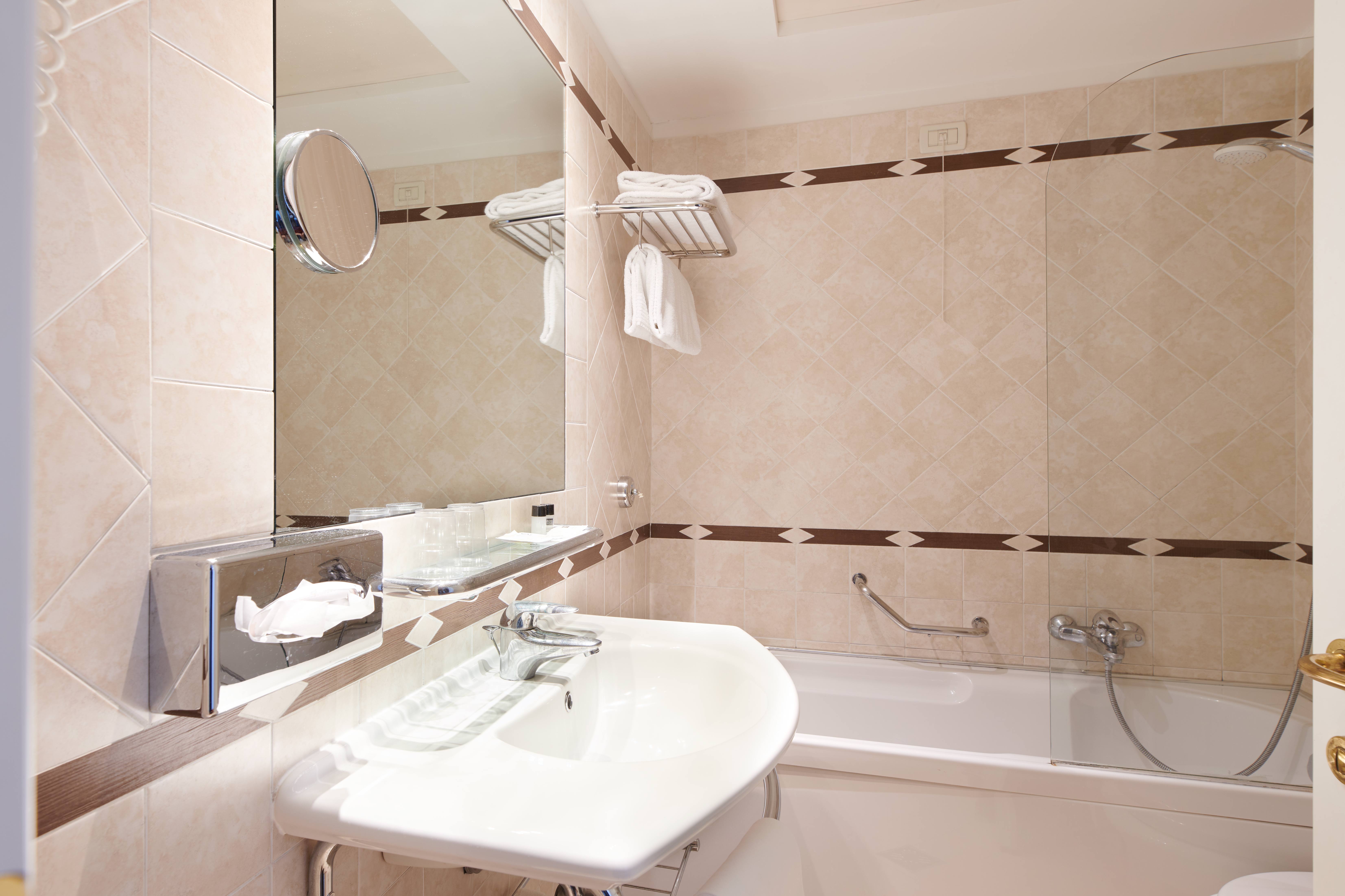 Double Single Superior