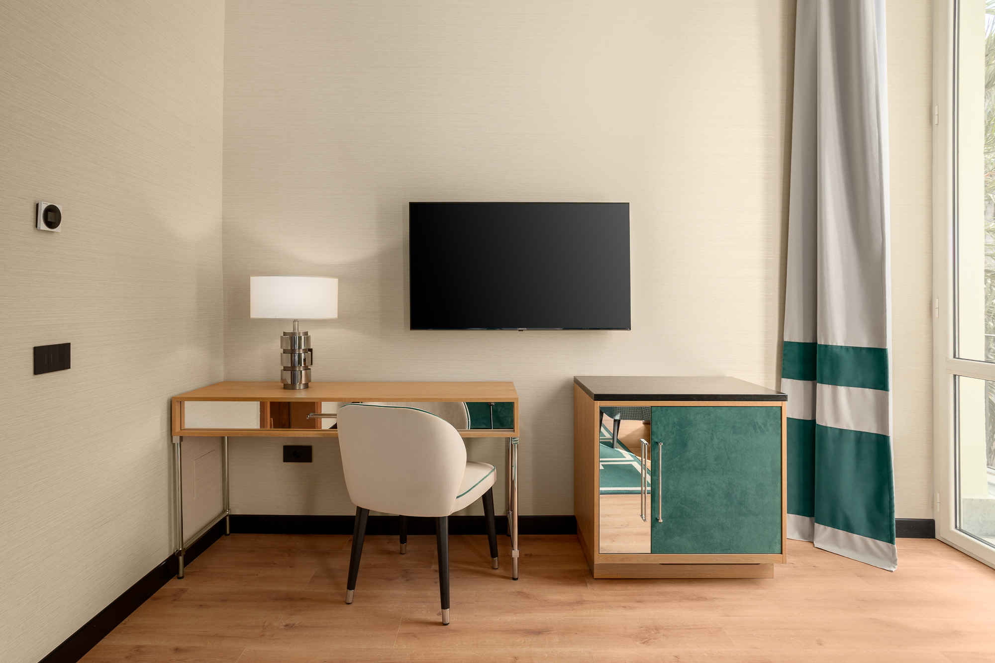 Double or Twin Executive