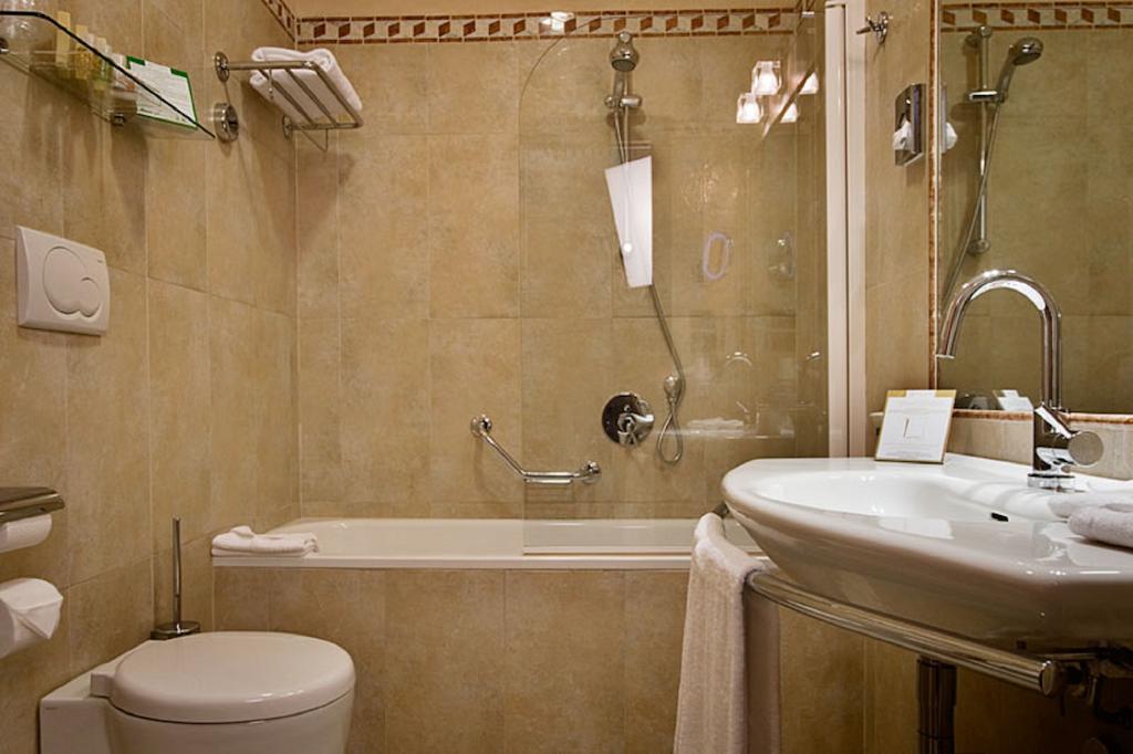 Double or Twin Deluxe