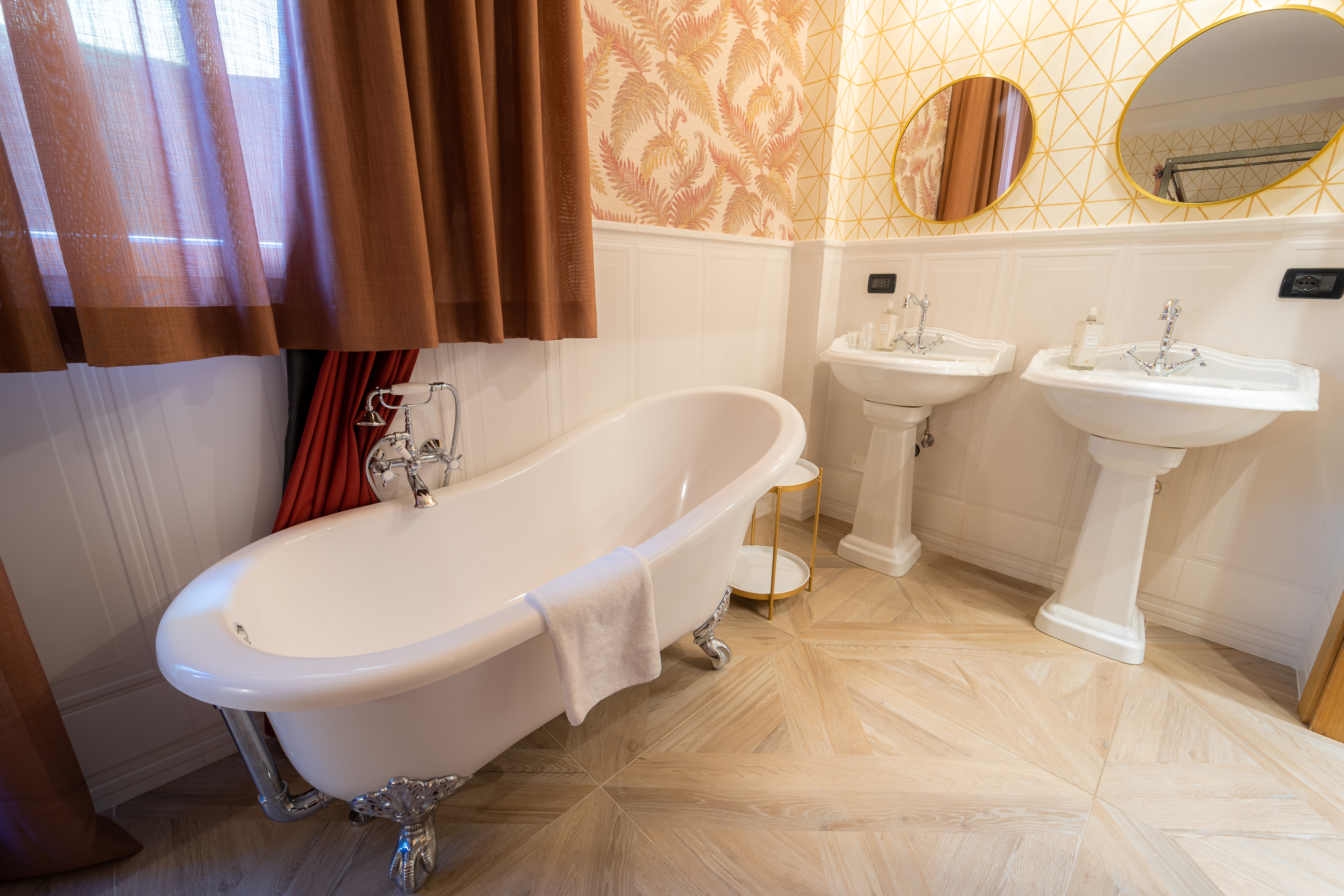 Junior Suite with Jacuzzi