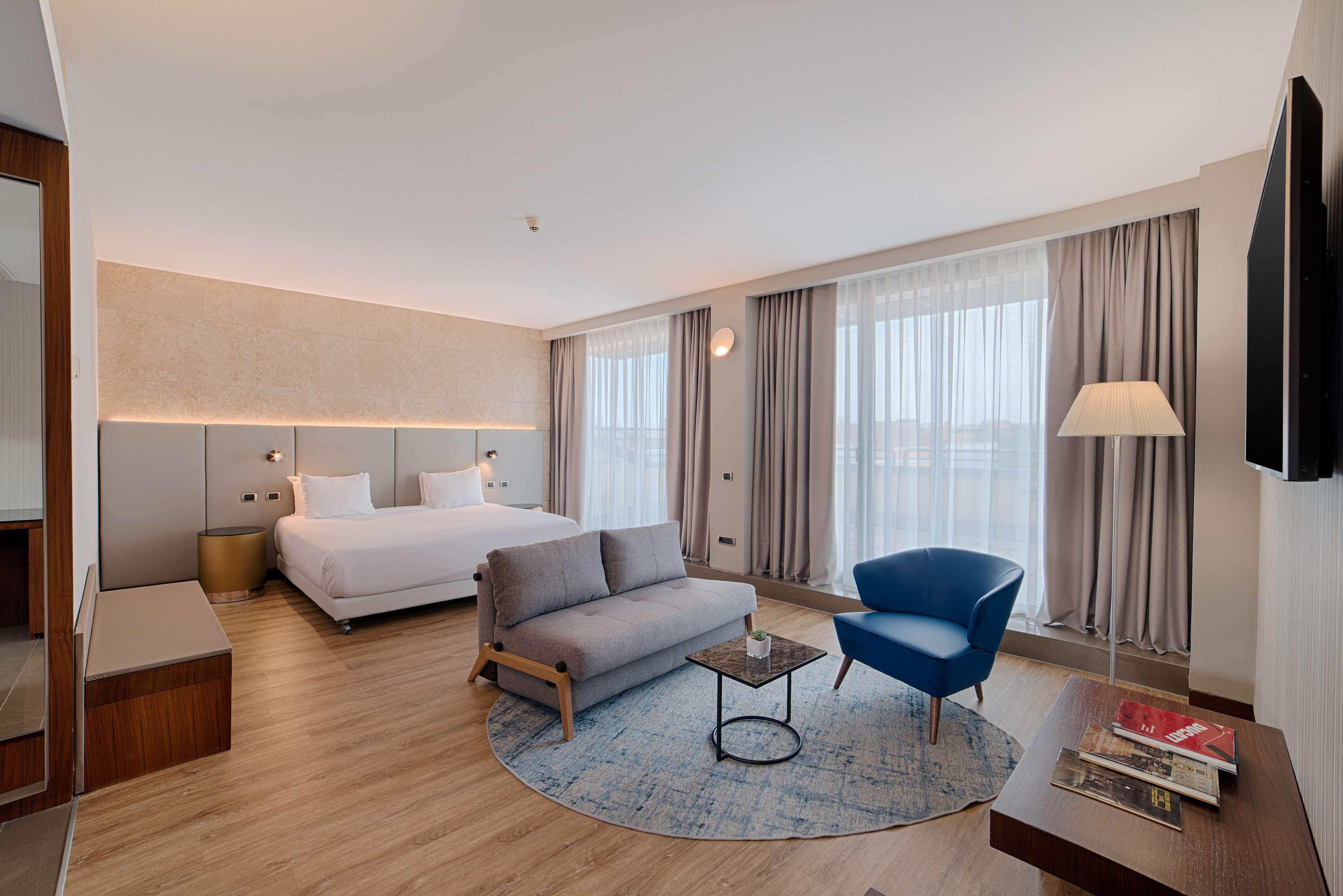 Junior Suite with Terrace