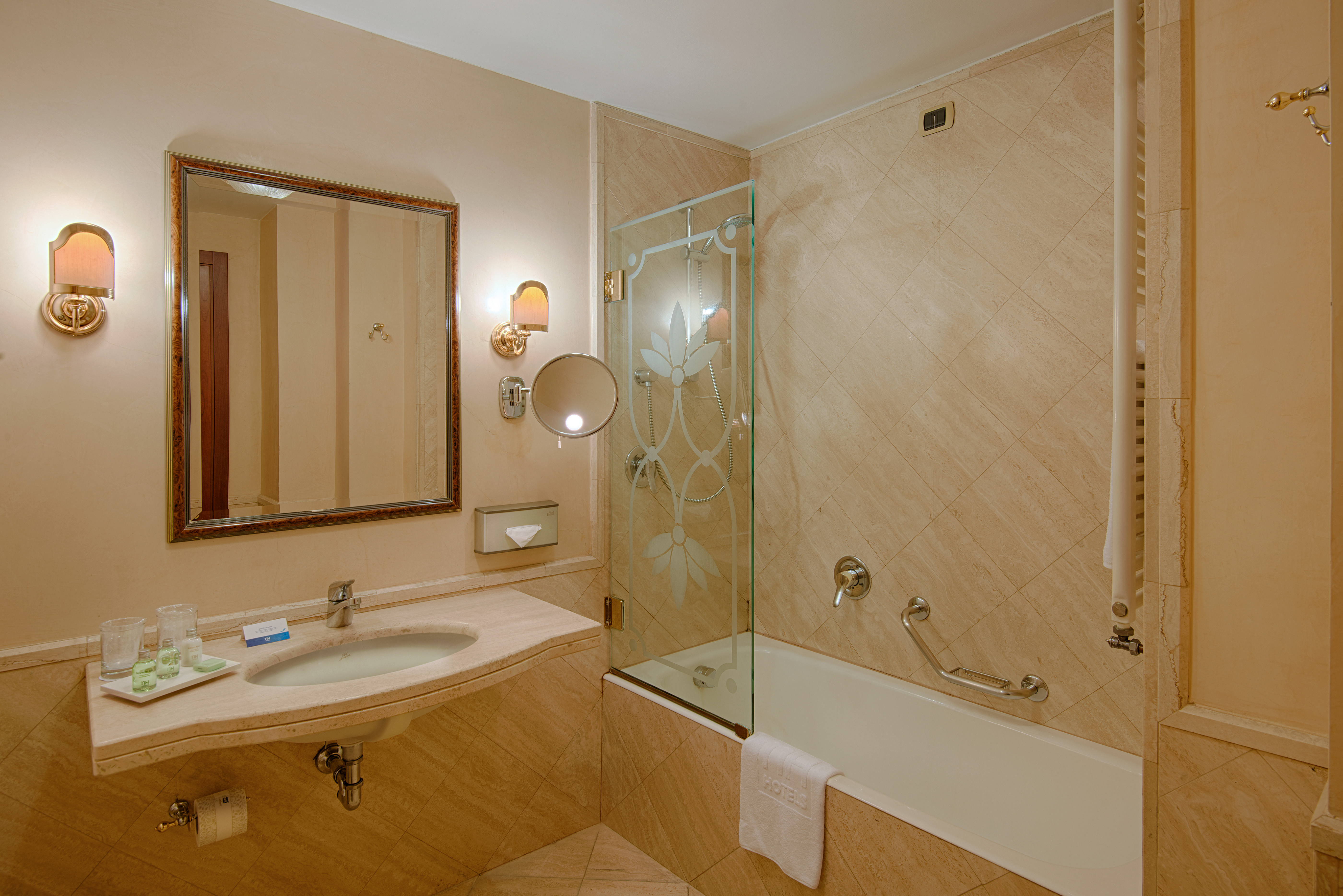 Double Single Superior