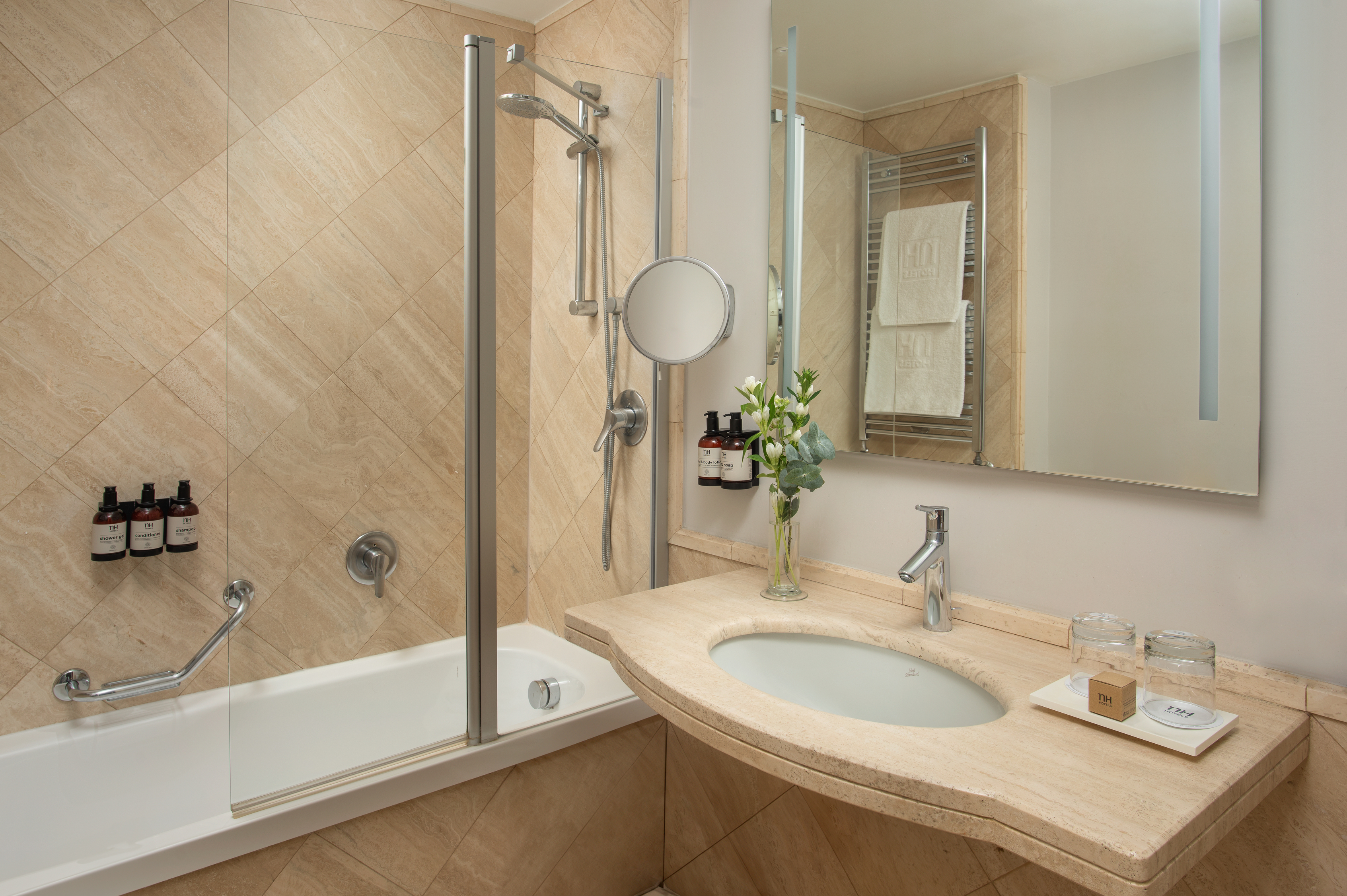 Family Room Connecting Room