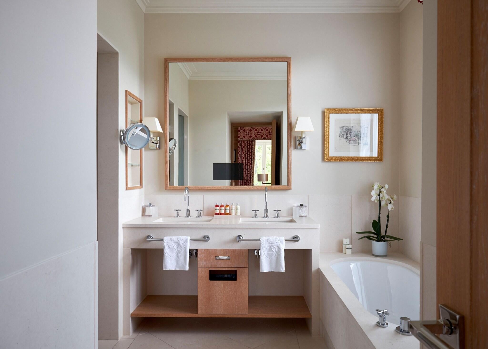 Suite with Double Bed