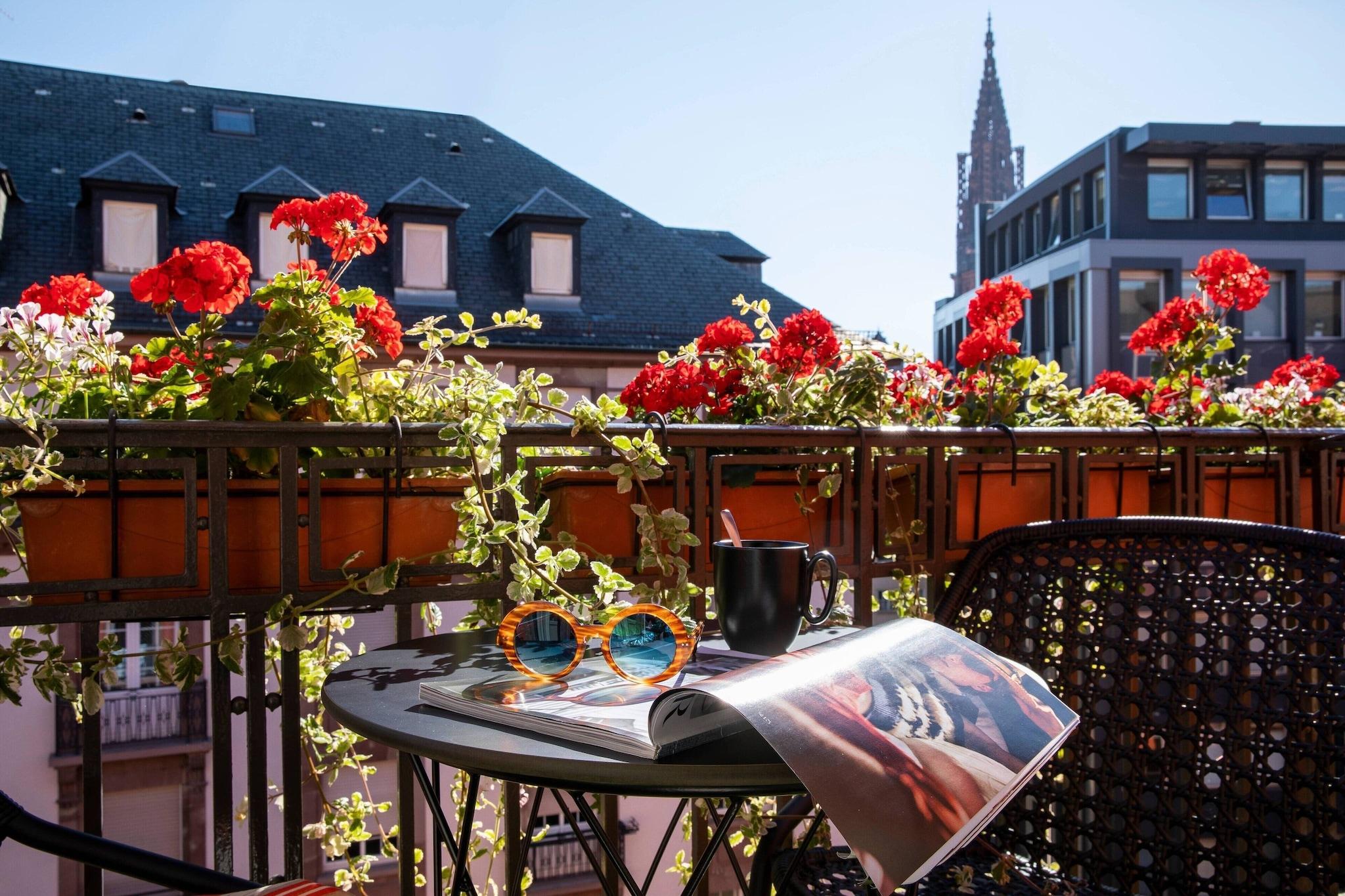 Double Queen Size Bed