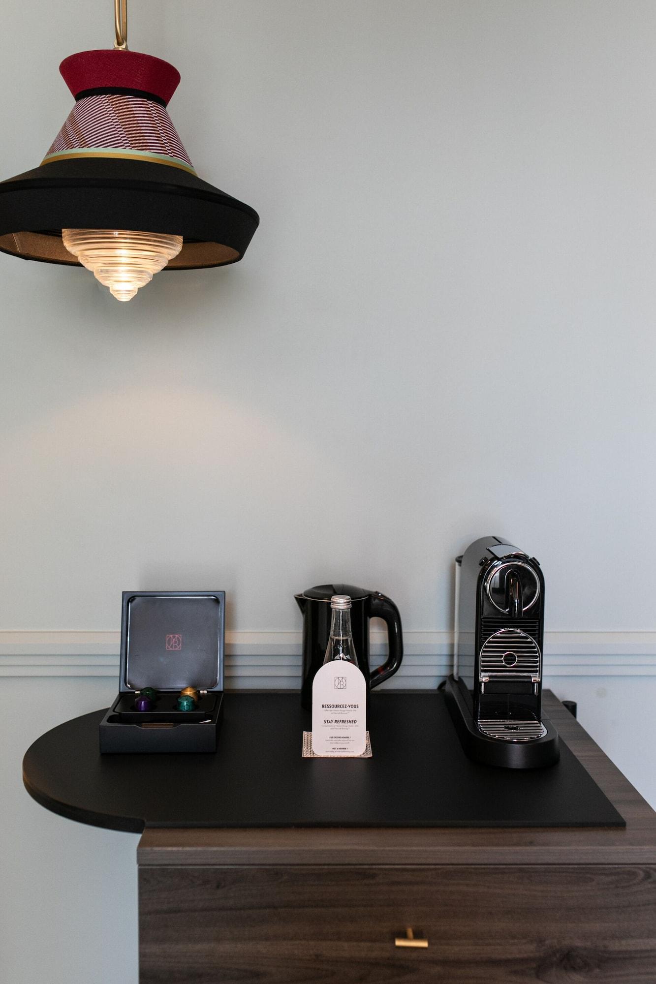 Double Queen Size Bed