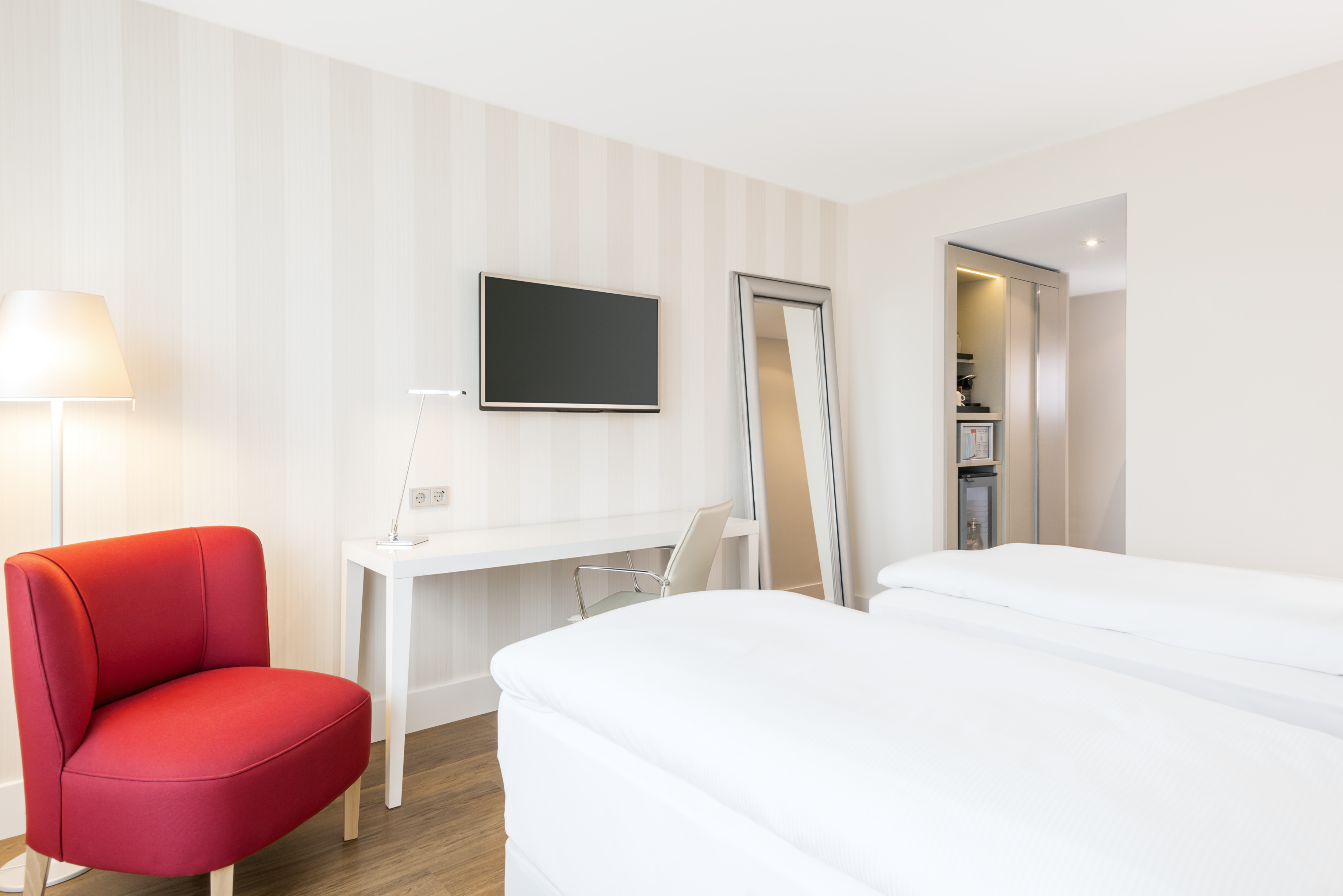 Family Room Connecting Room