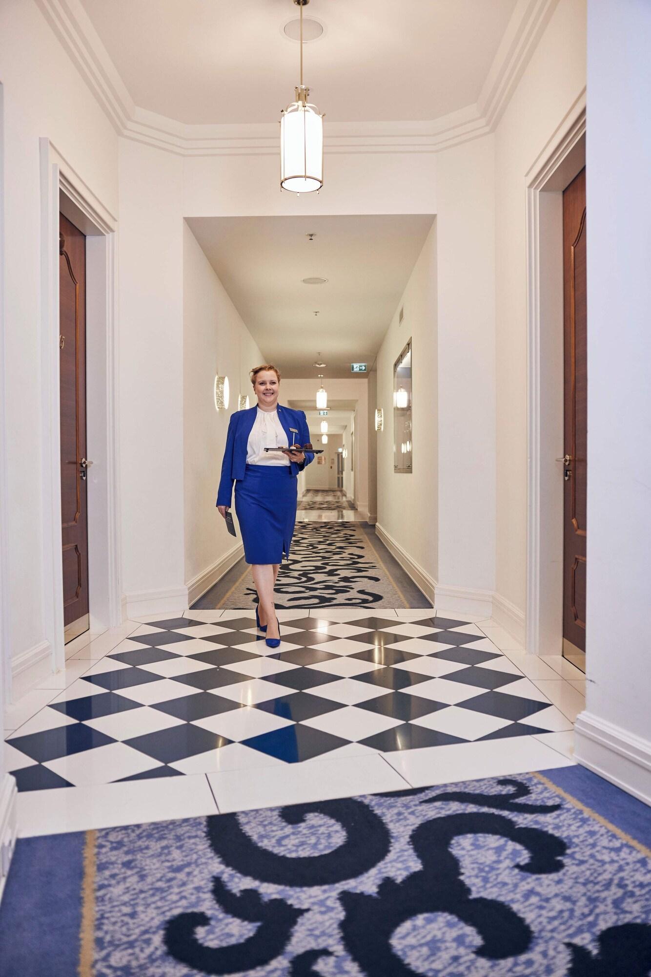 Double Superior King Bed