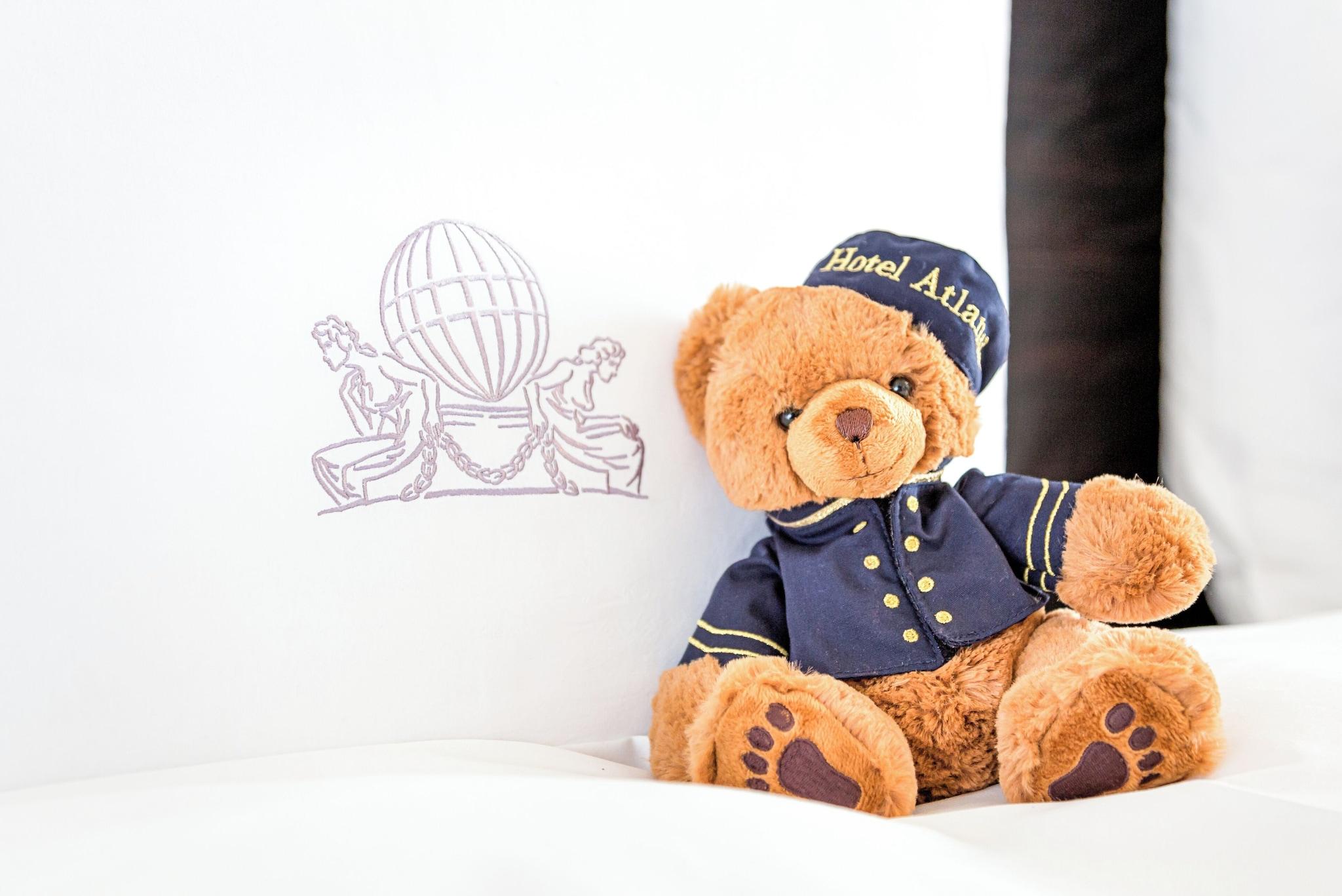 Double Deluxe King Bed