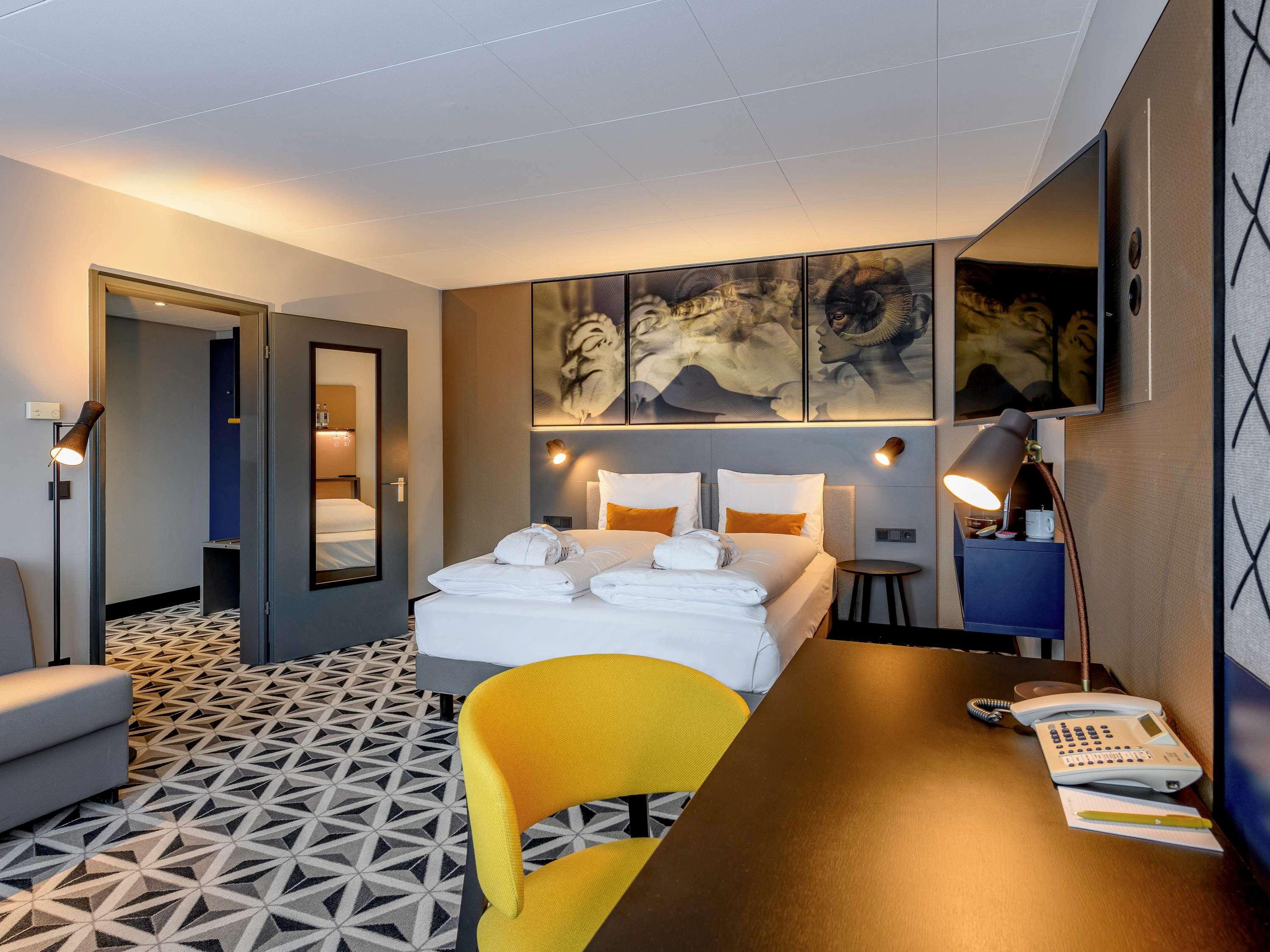 Double Premium Queen Bed