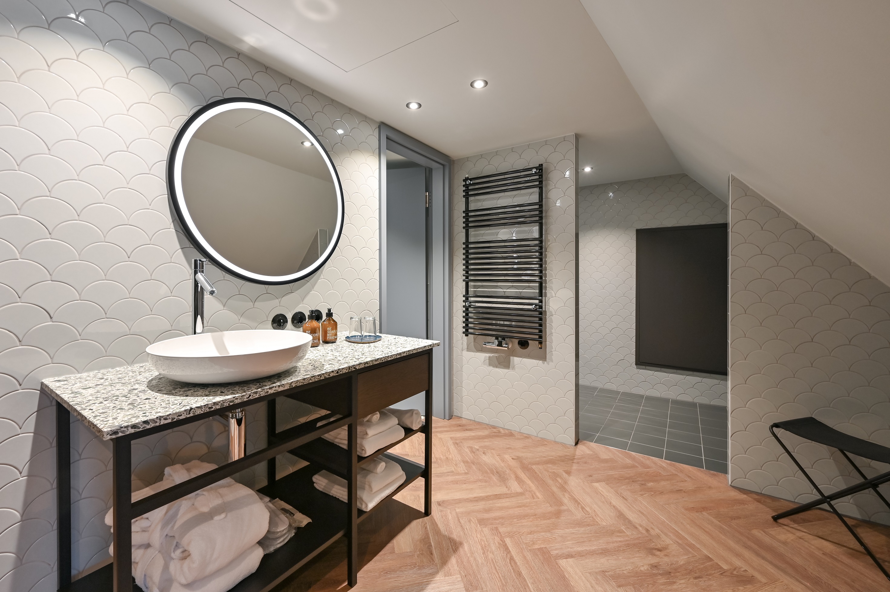 Double or Twin Deluxe