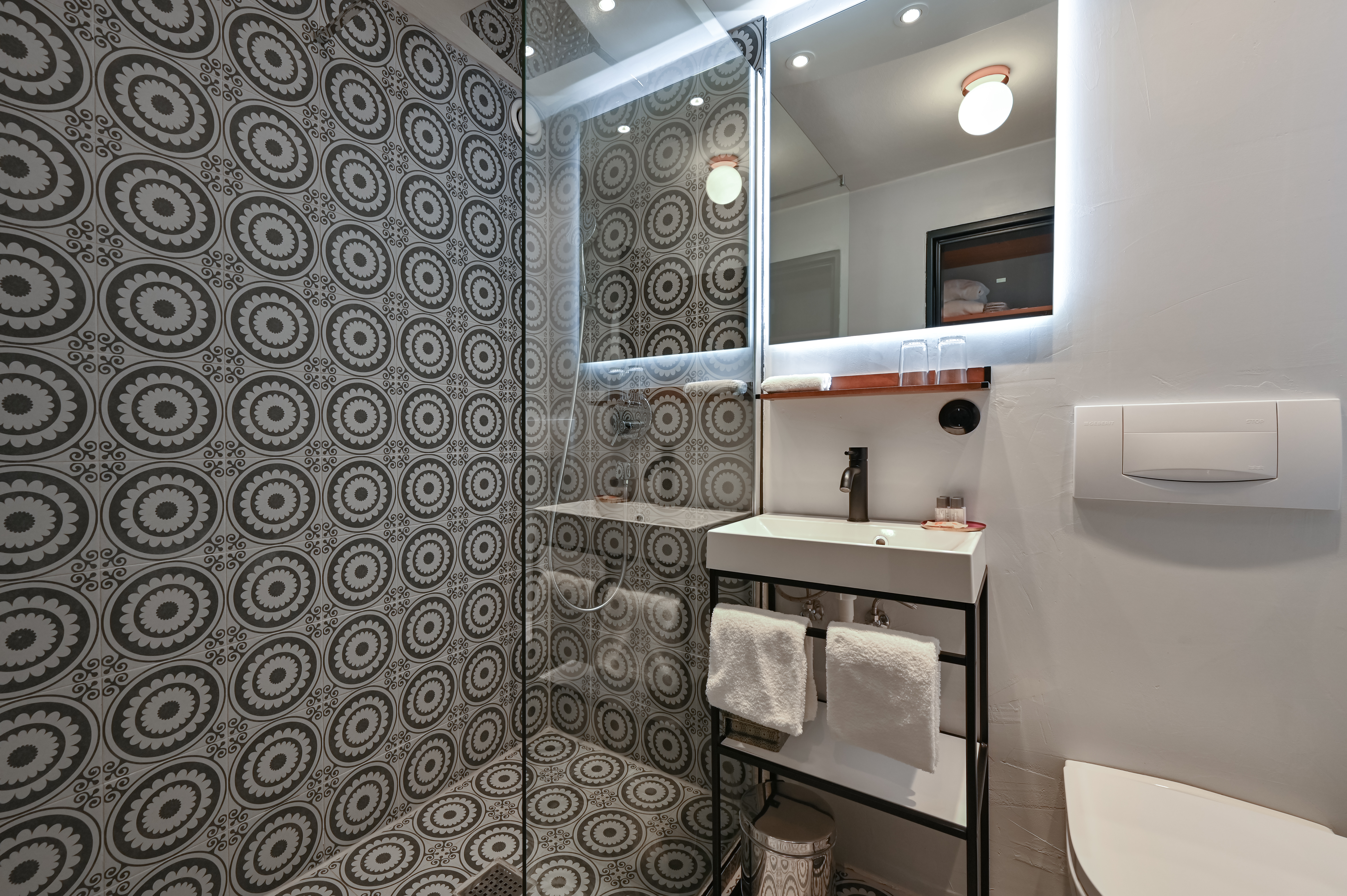 Double or Twin Standard