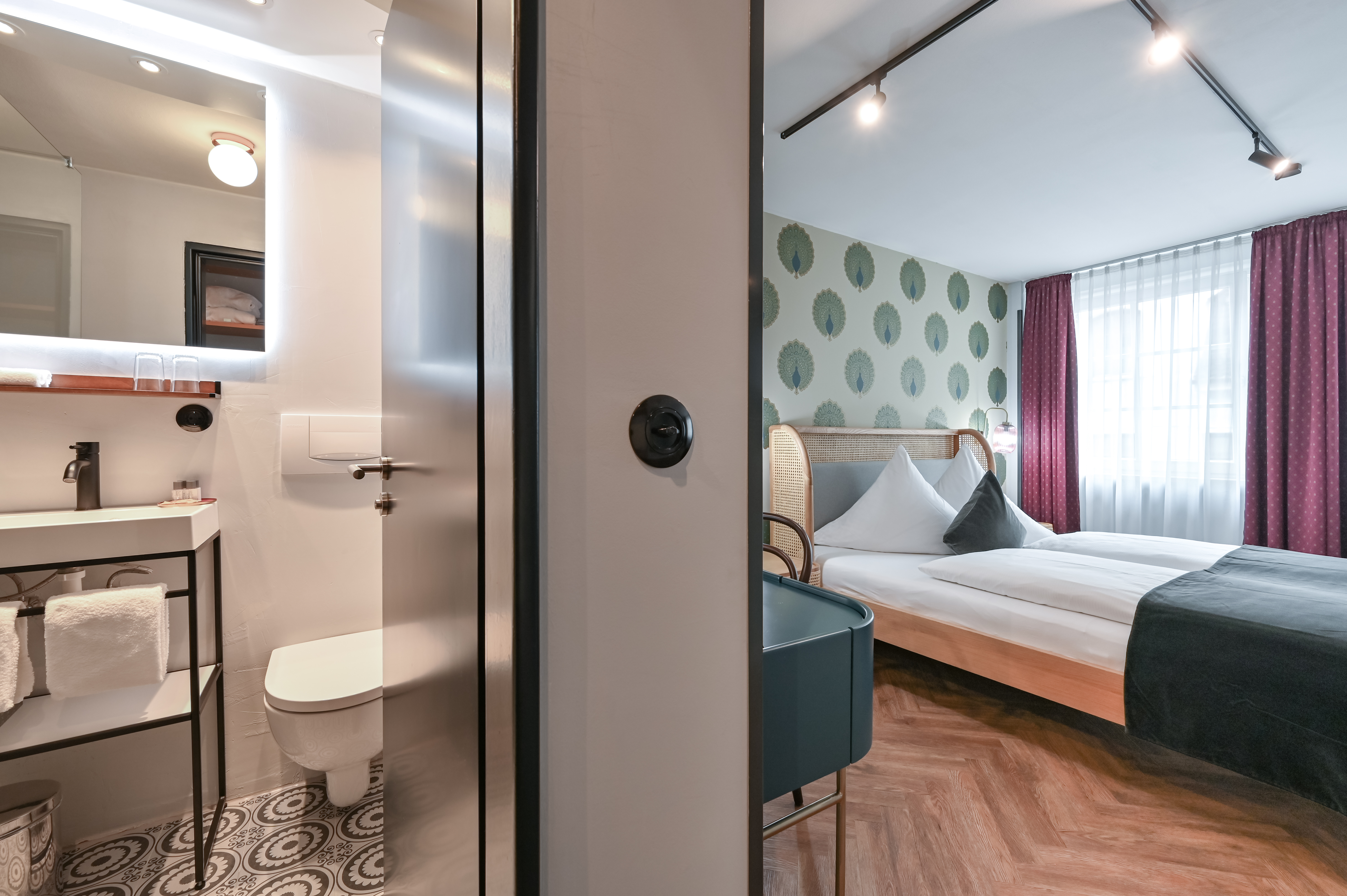 Double or Twin Standard