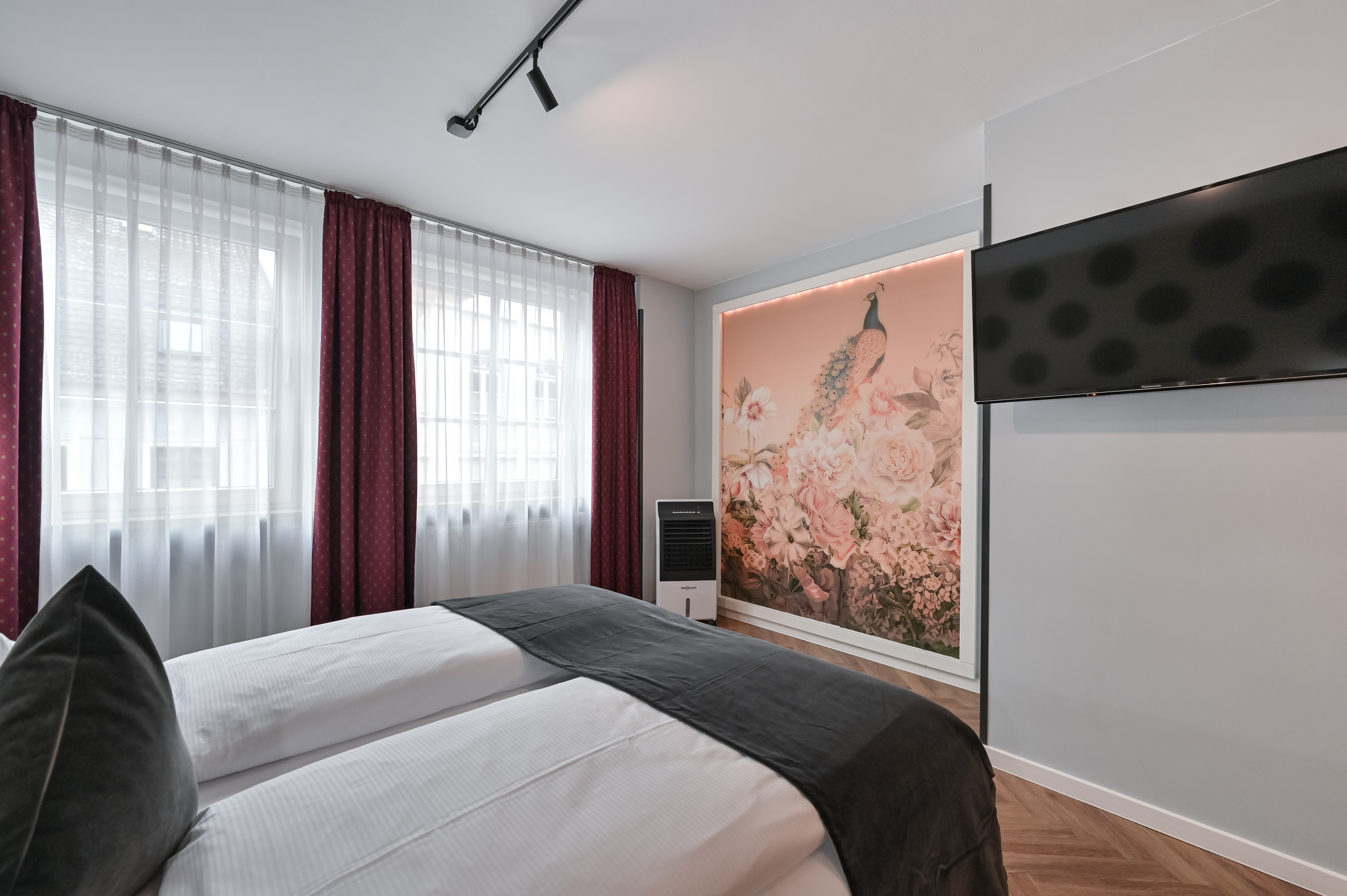 Double or Twin Standard