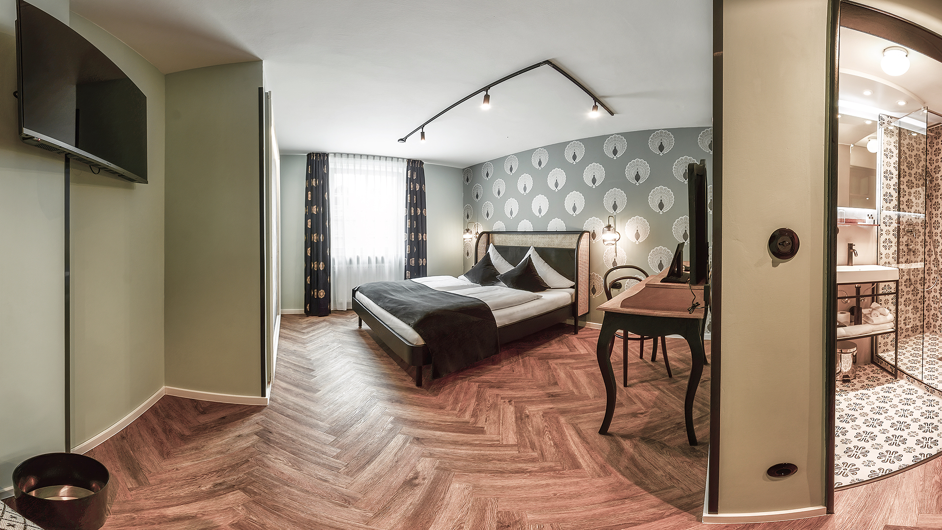 Double or Twin Standard