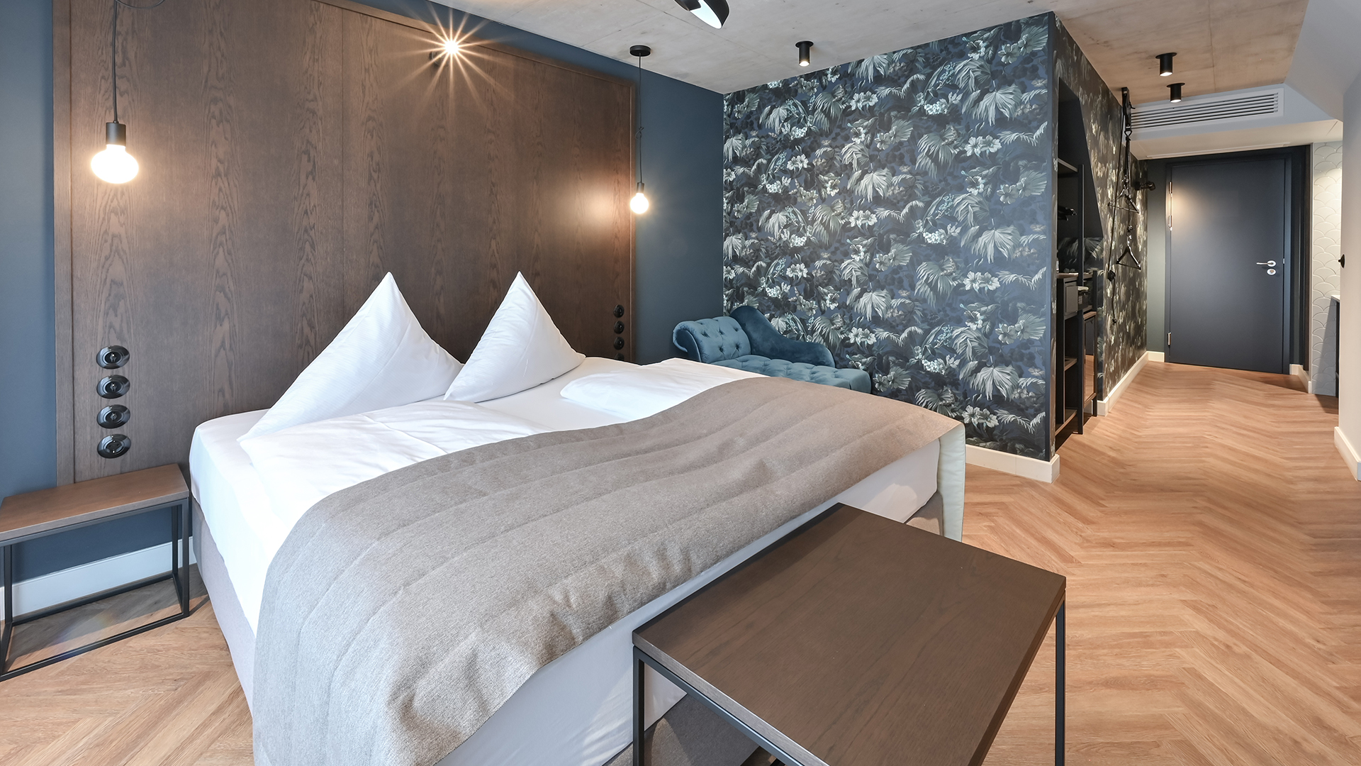 Double or Twin Deluxe